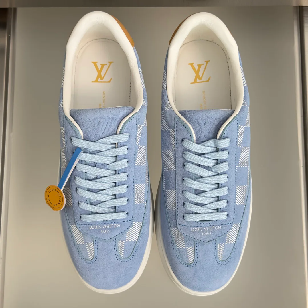Кроссовки Женские Louis Vuitton 17910629