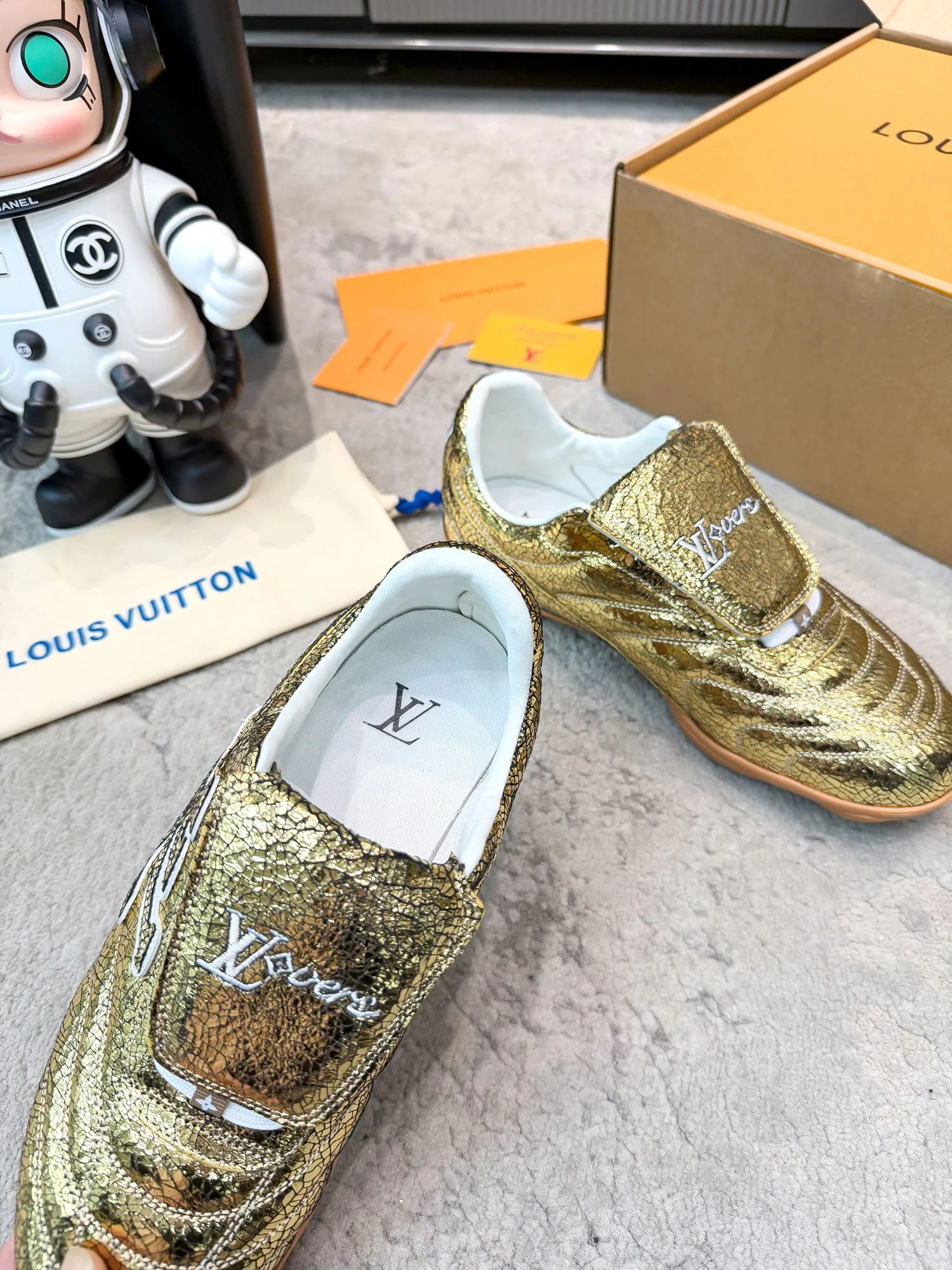 Кроссовки Женские Louis Vuitton 1446583