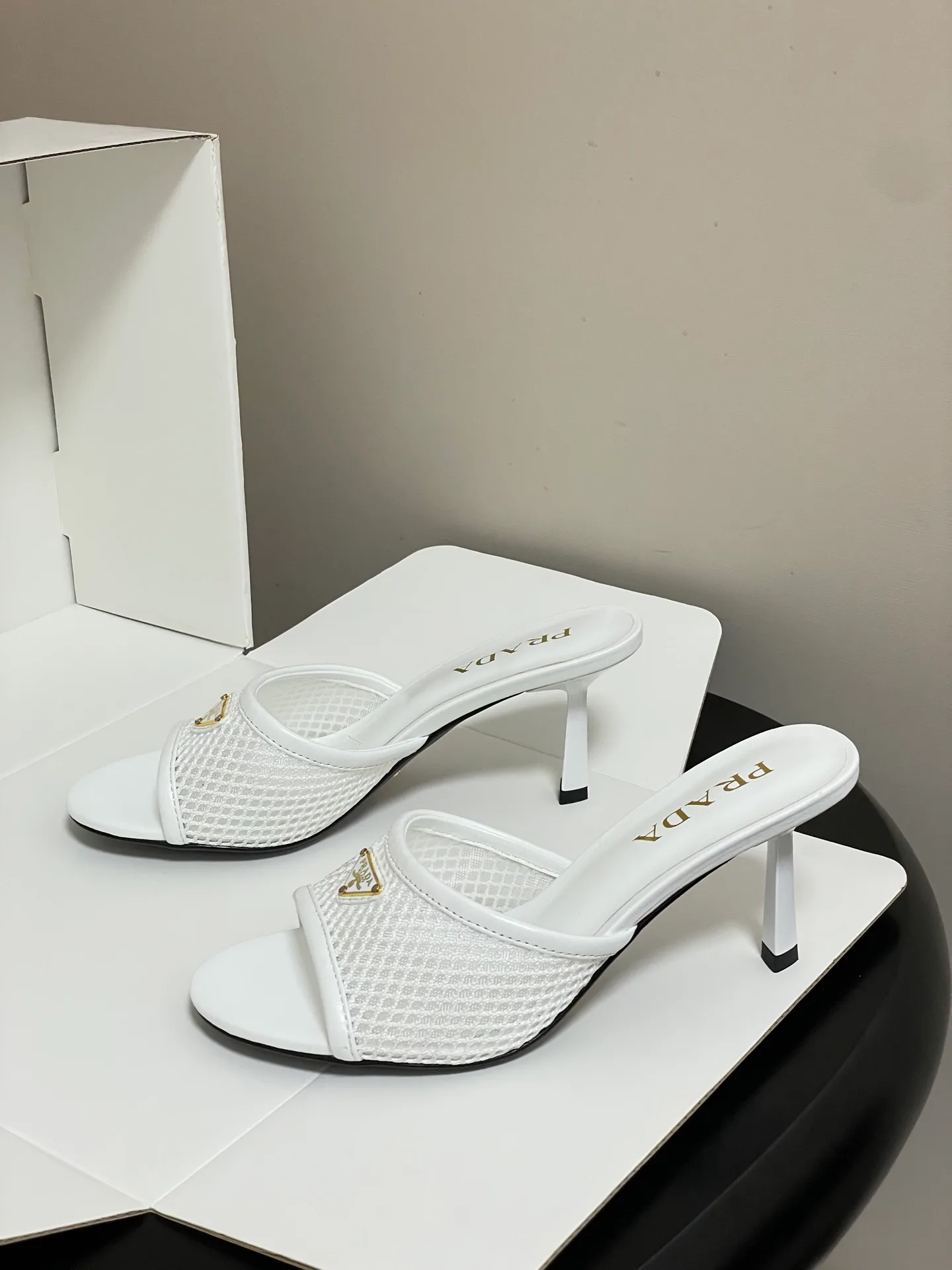 Босоножки Женские Prada 13226169