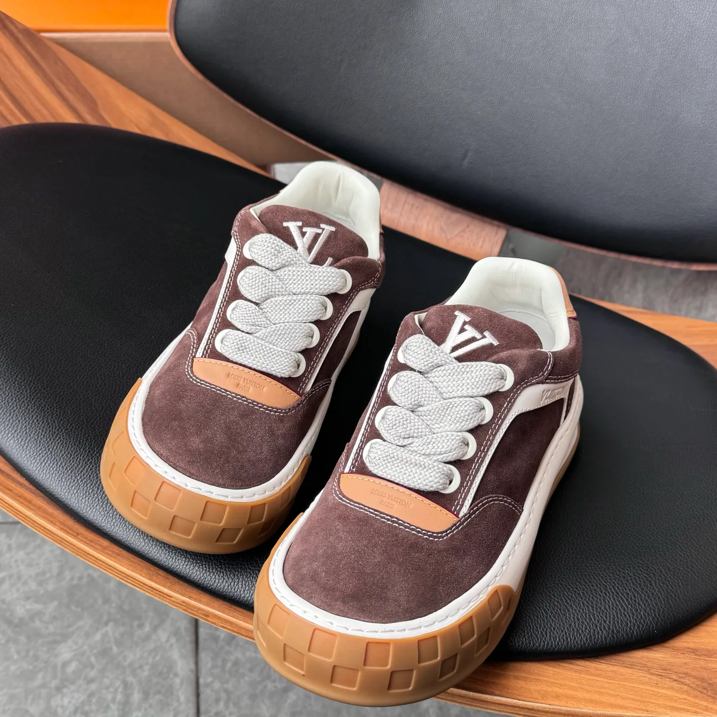 Кроссовки Мужские Louis Vuitton 12629857