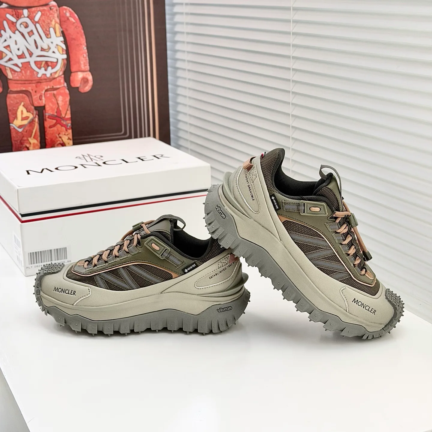 Кроссовки Женские Moncler 5279366