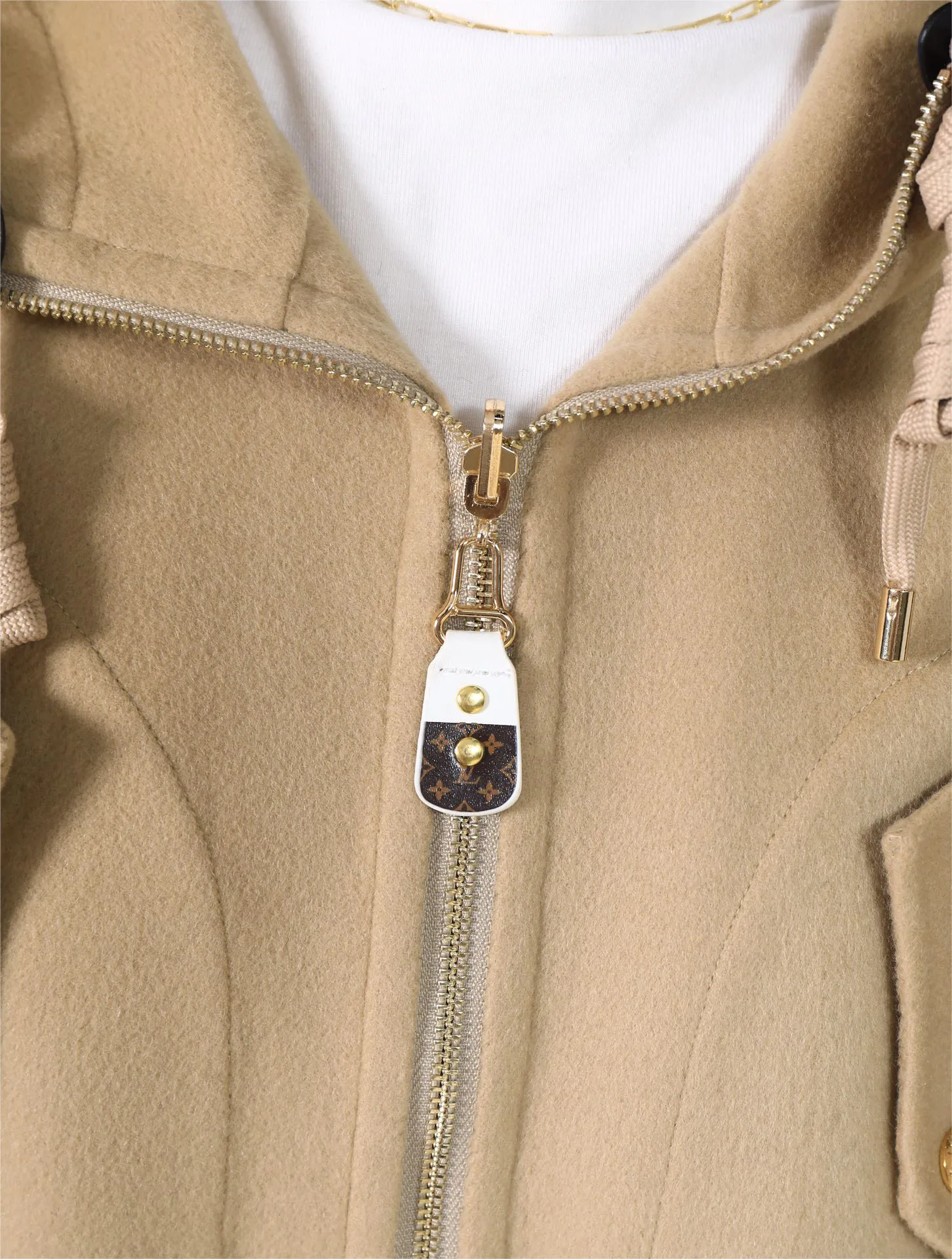Пальто Женские Louis Vuitton 680799