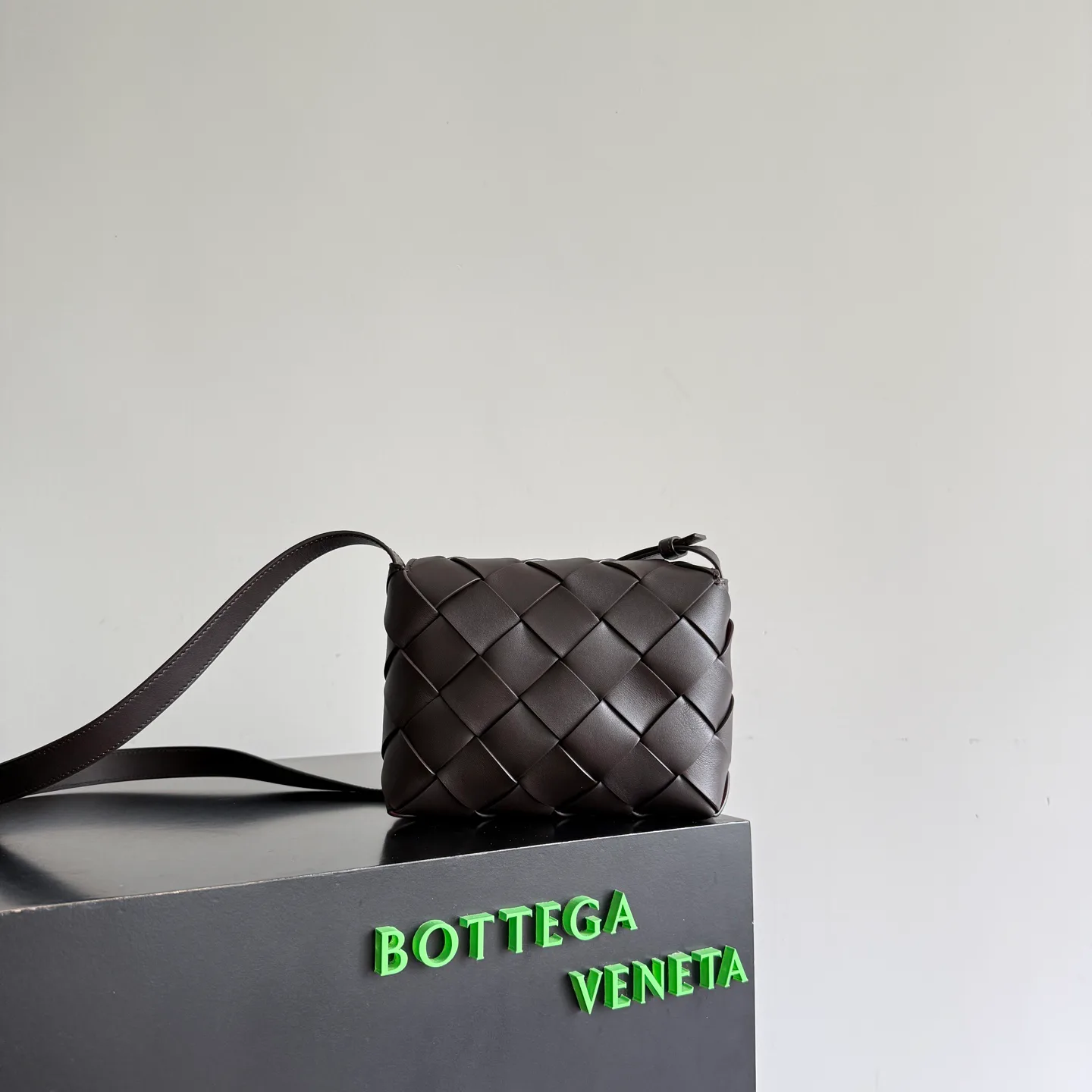 Сумки На Ремне Женские Bottega Veneta 17533399