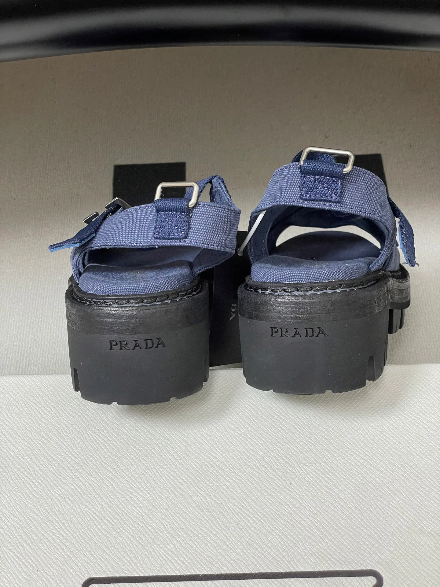 Сандалии Женские Prada 10993980