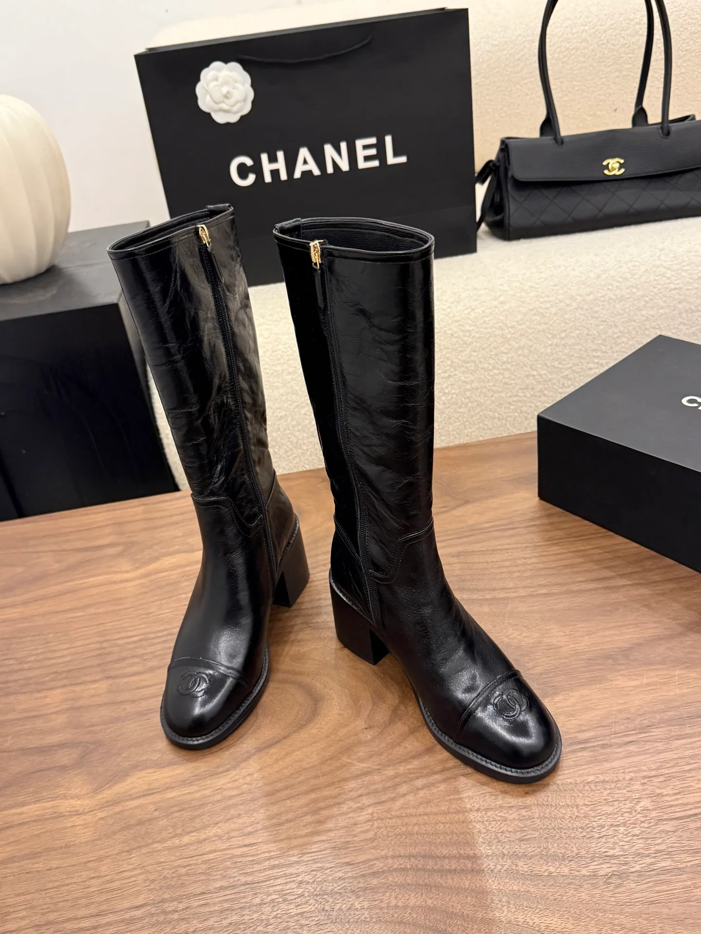 Сапоги Женские Chanel 18223583