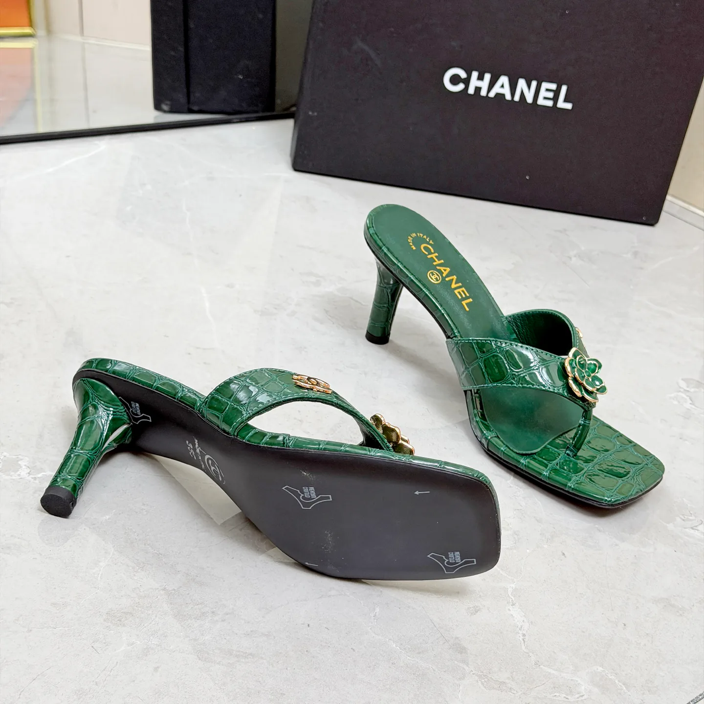 Босоножки Женские Chanel 17335024
