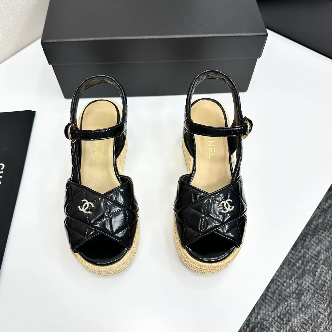 Сандалии Женские Chanel 11627942