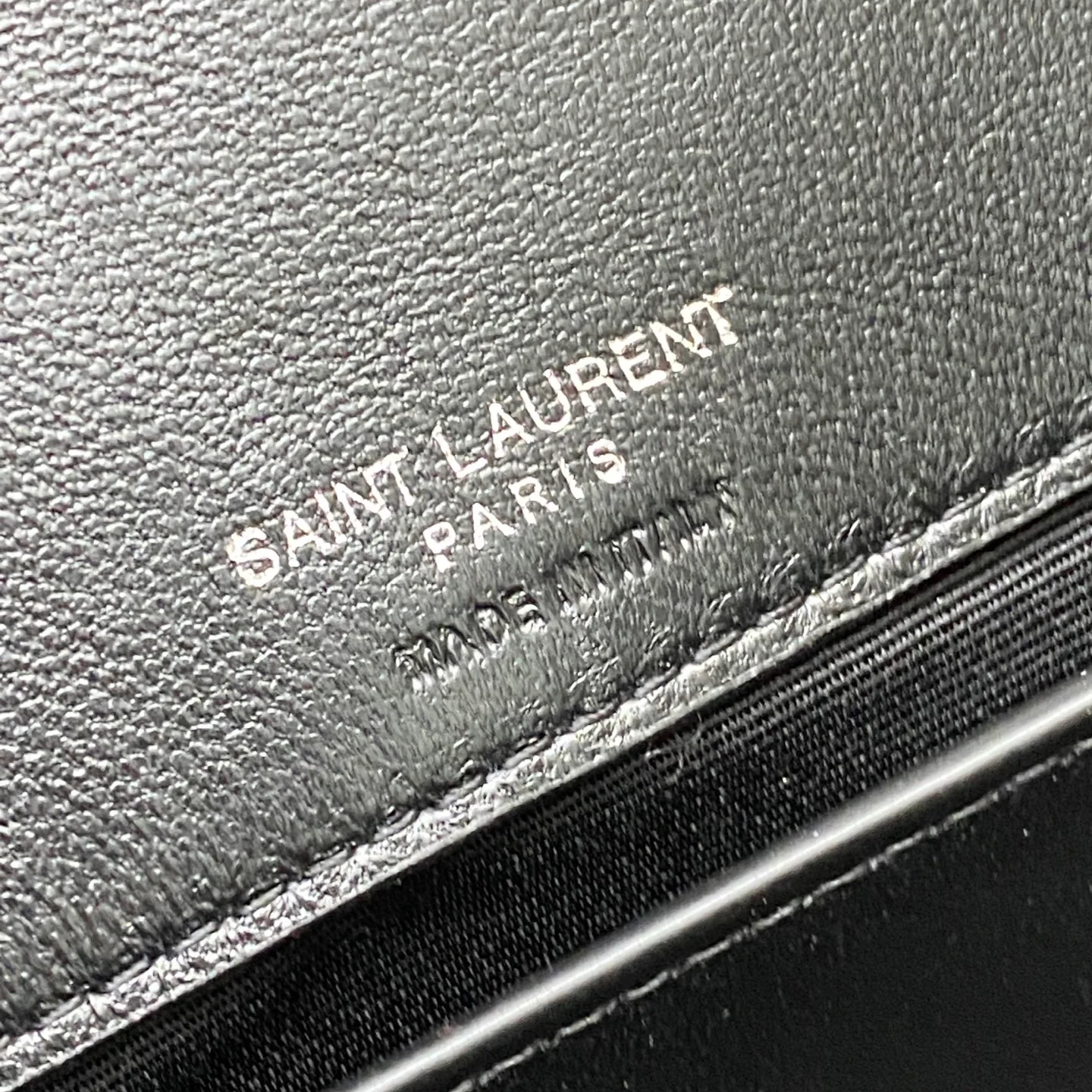 Классические Сумки Женские Saint Laurent 17571678