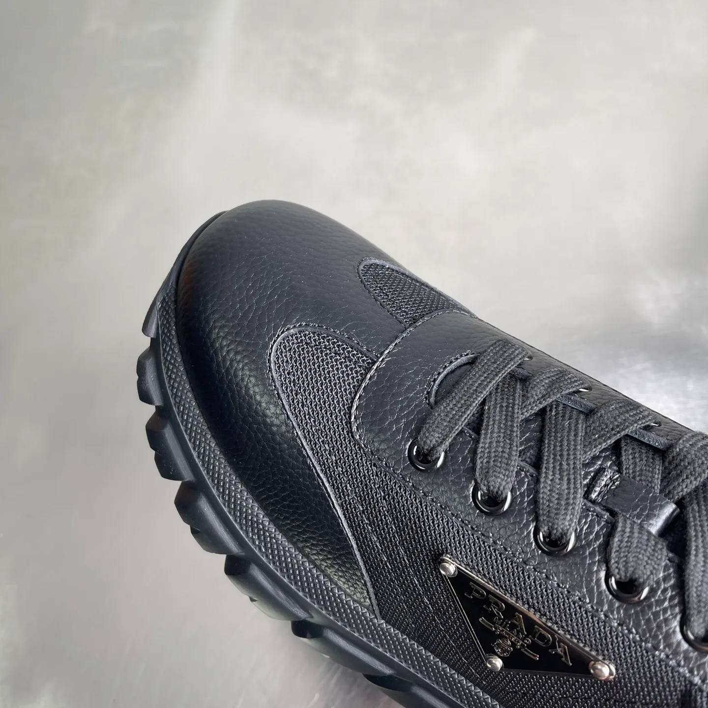 Кроссовки Мужские Prada 5058284