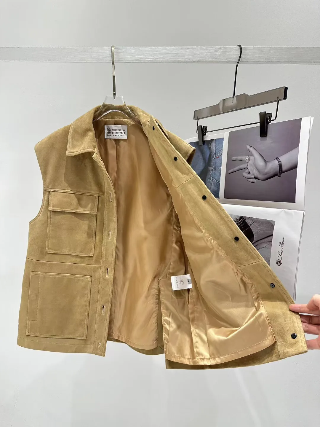 Жилеты Женские Brunello Cucinelli 13557772