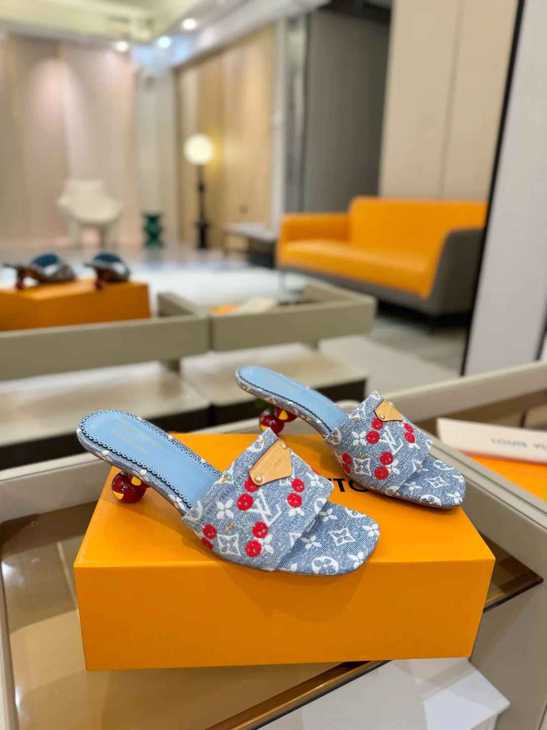 Босоножки Женские Louis Vuitton 9865314