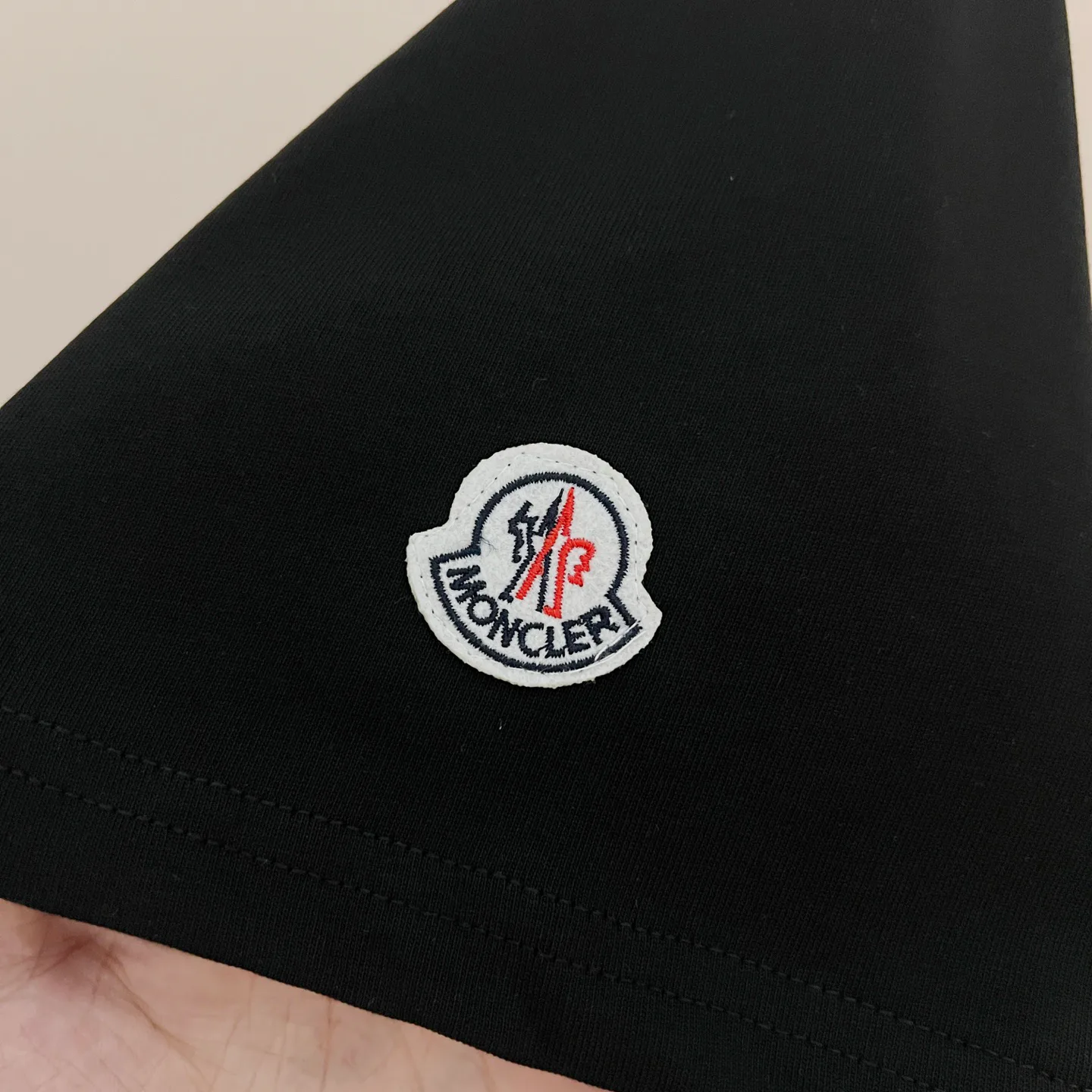 Футболки Женские Moncler 688208