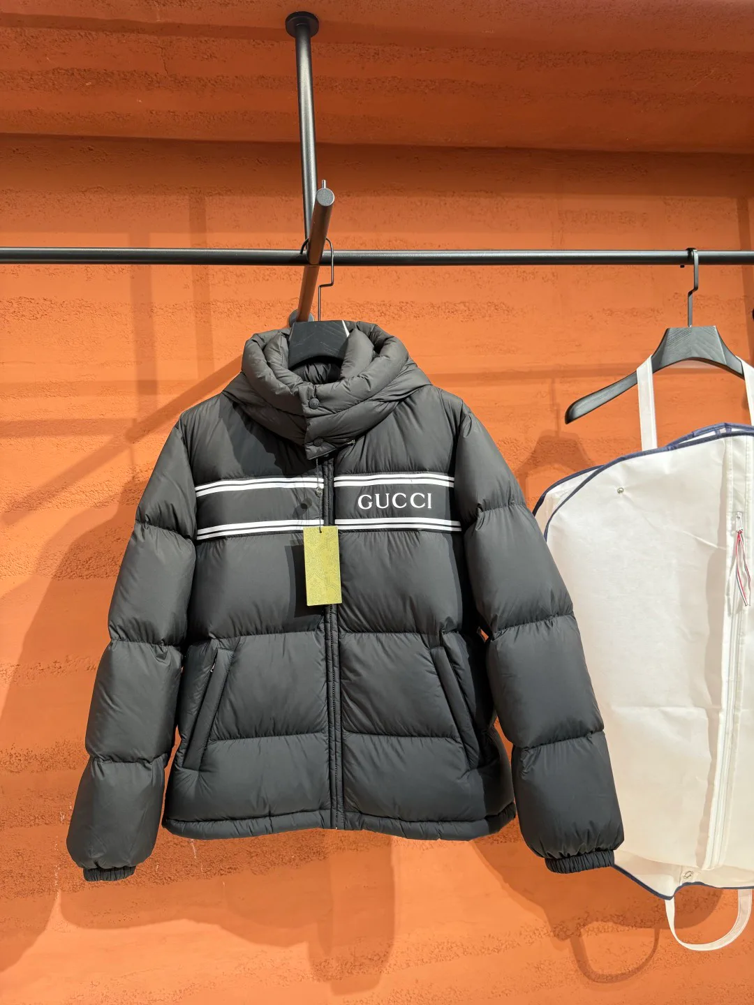 Куртки И Пуховики Женские Gucci 19025197