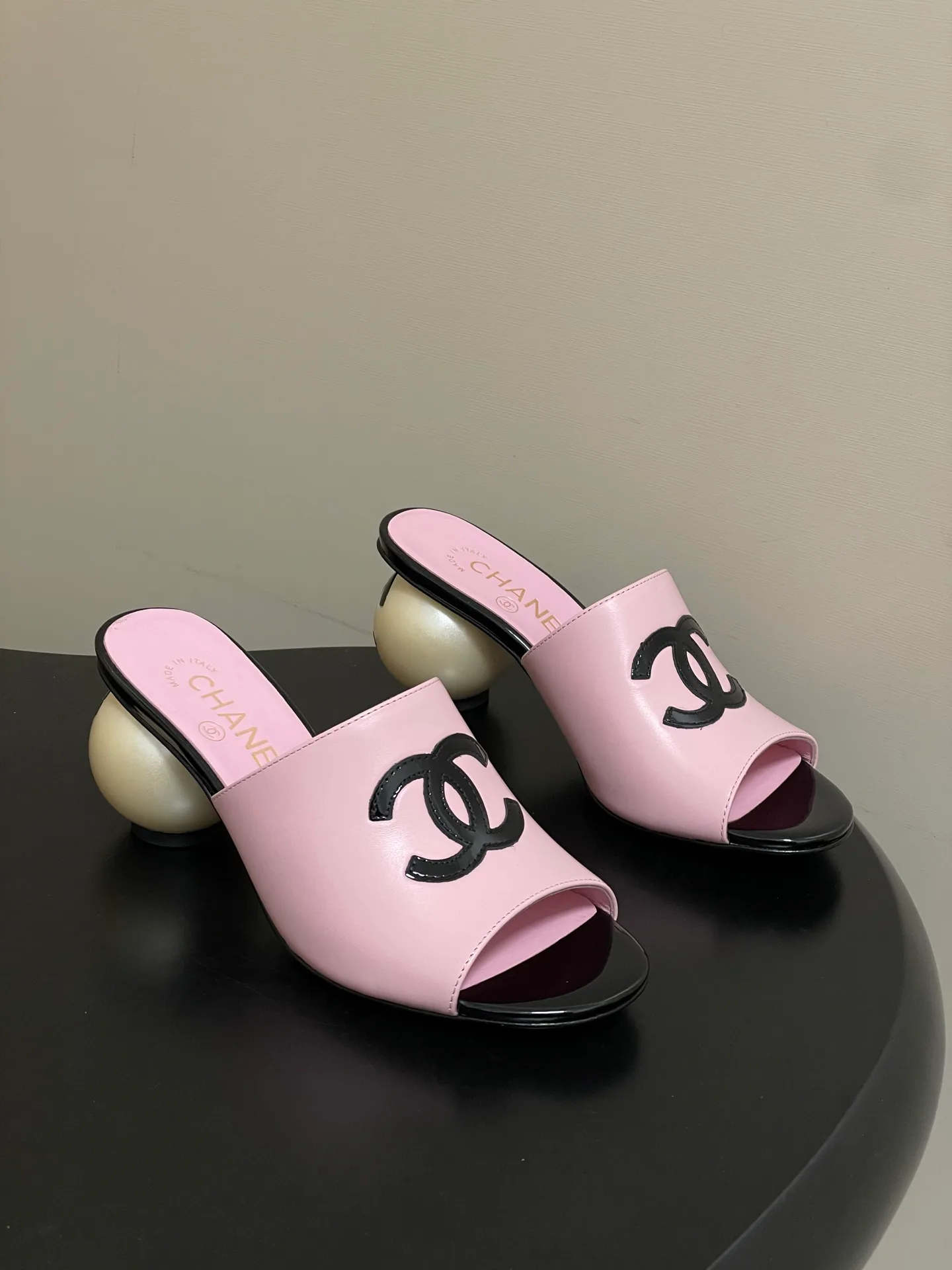 Босоножки Женские Chanel 10993914