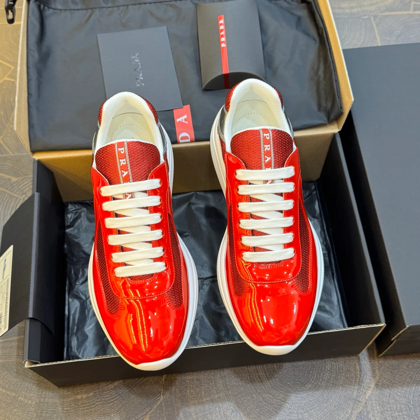 Кроссовки Женские Prada 18267050