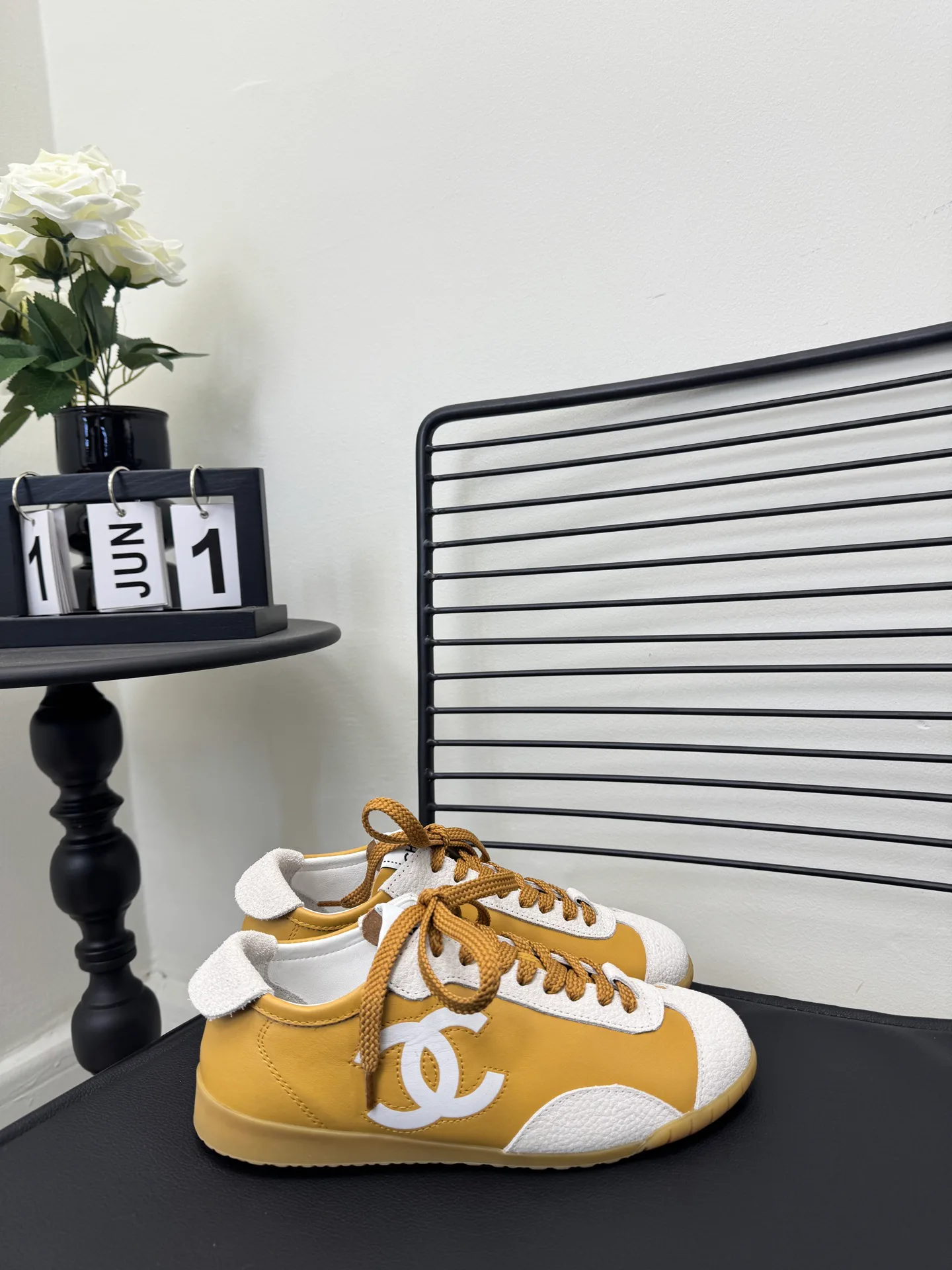 Кроссовки Женские Chanel 5718700