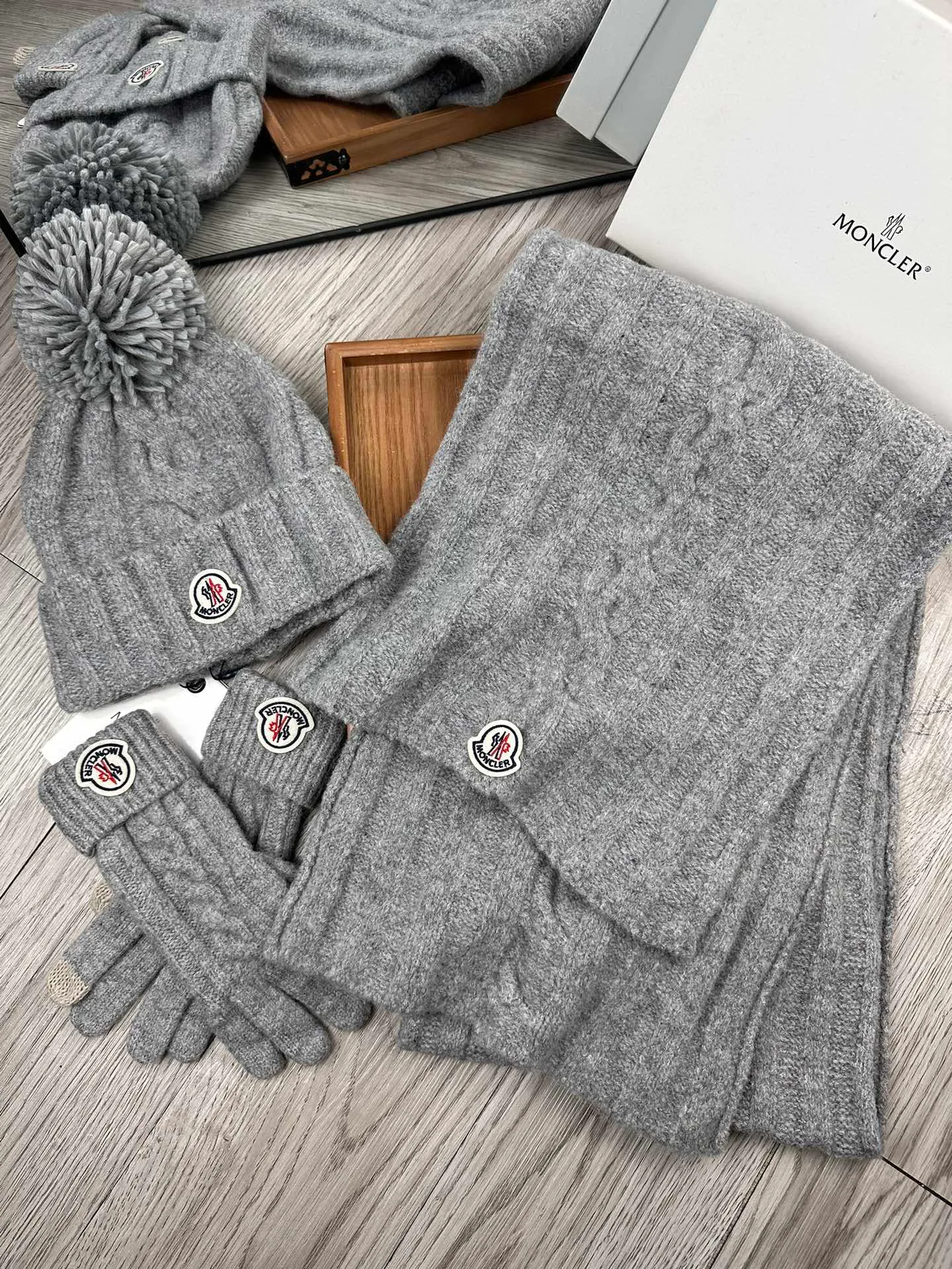 Шарфы Moncler 318480