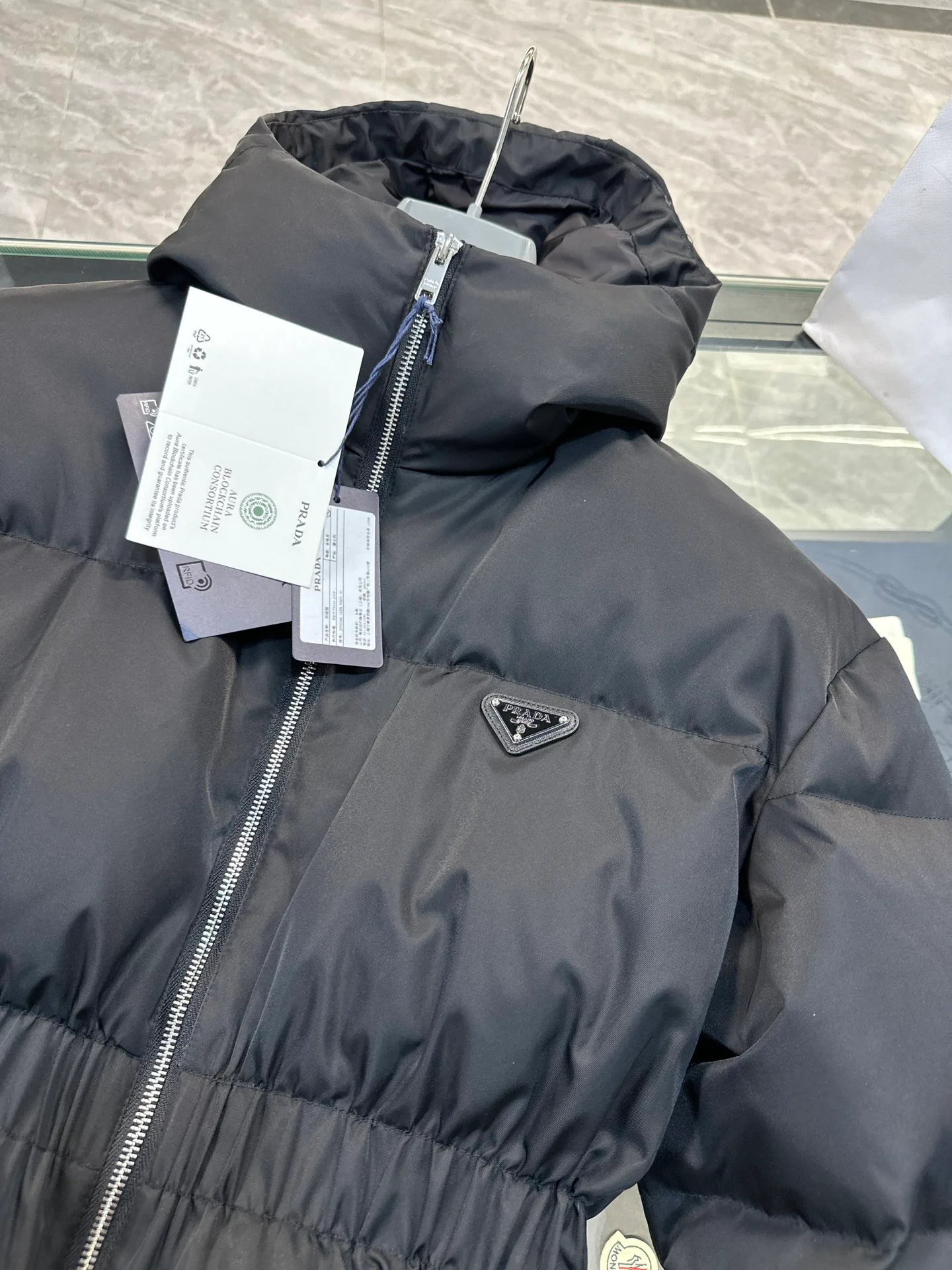Куртки И Пуховики Женские Prada 17964590