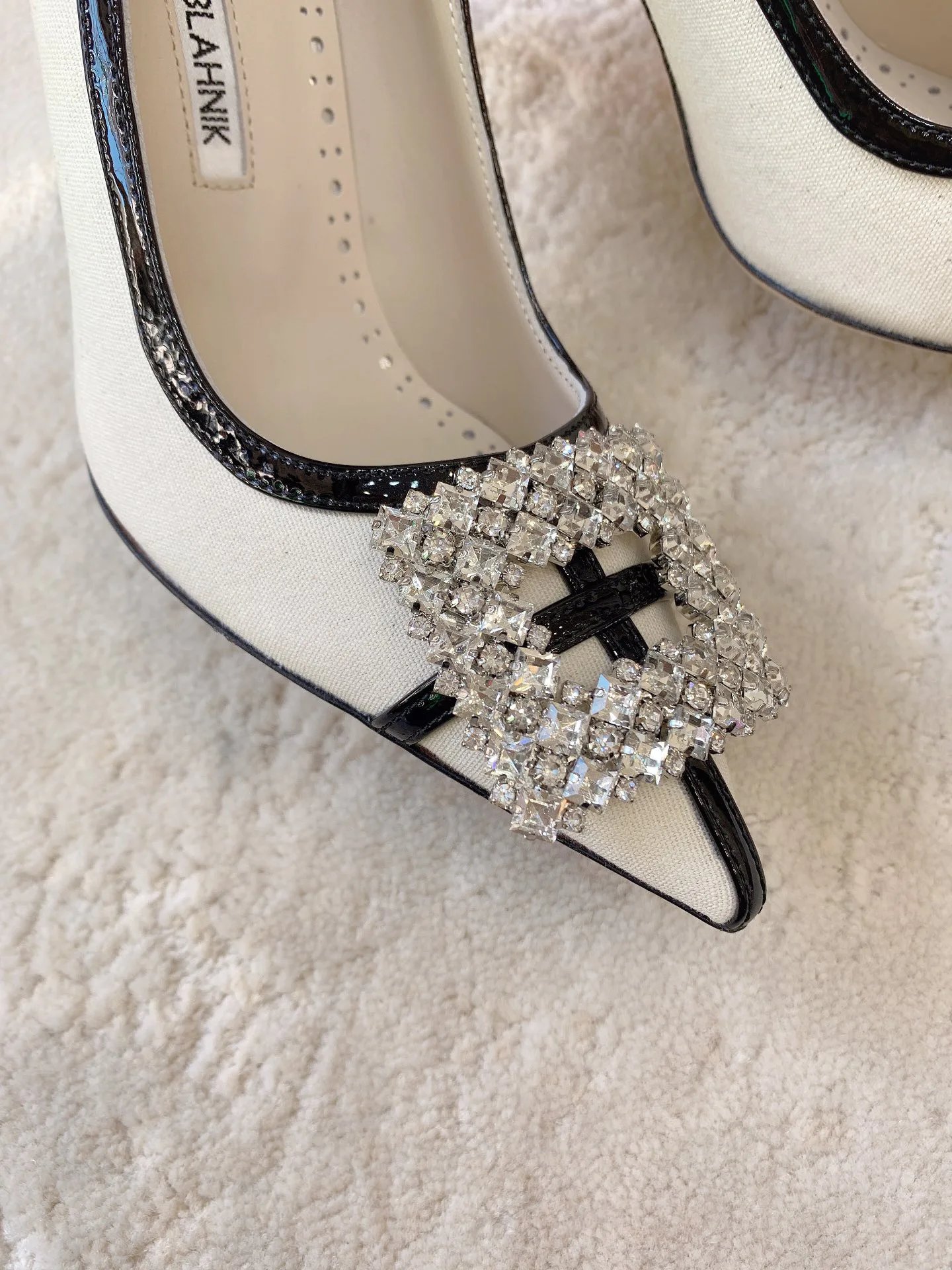 Туфли Женские Manolo Blahnik 18698274