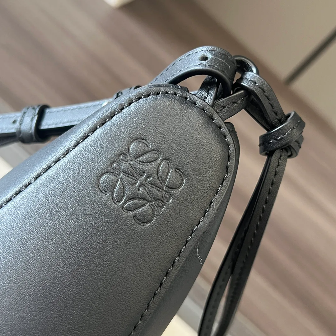 Сумки На Ремне Женские Loewe 11401024