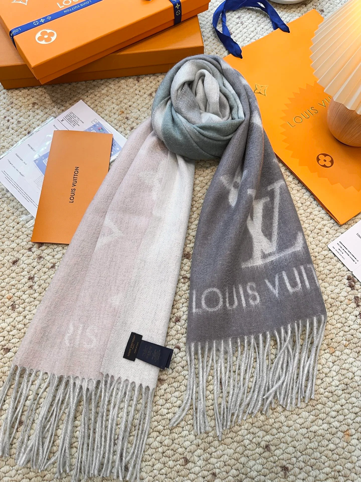 Шарфы Louis Vuitton 438489