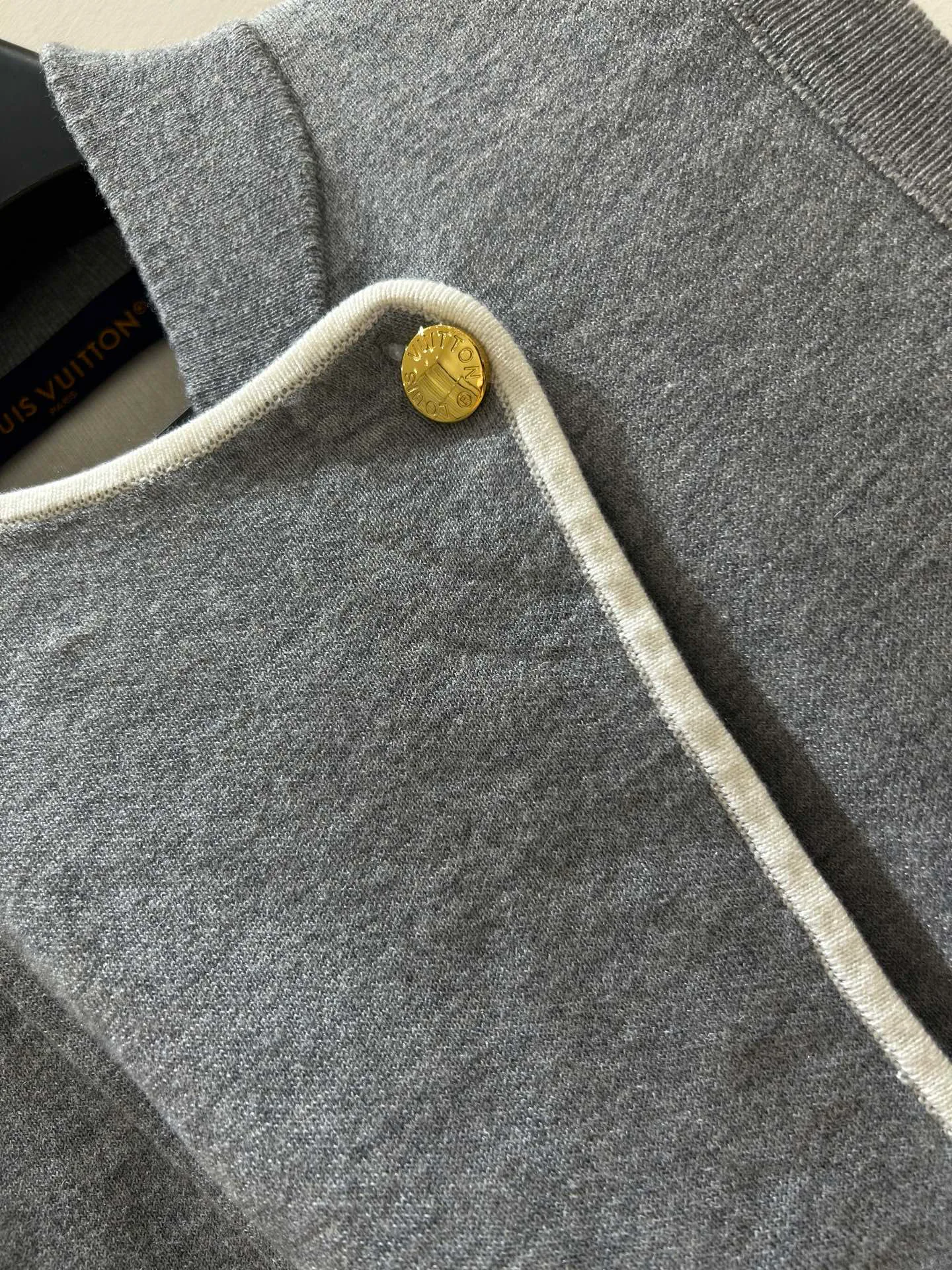 Жилеты Женские Louis Vuitton 18096716