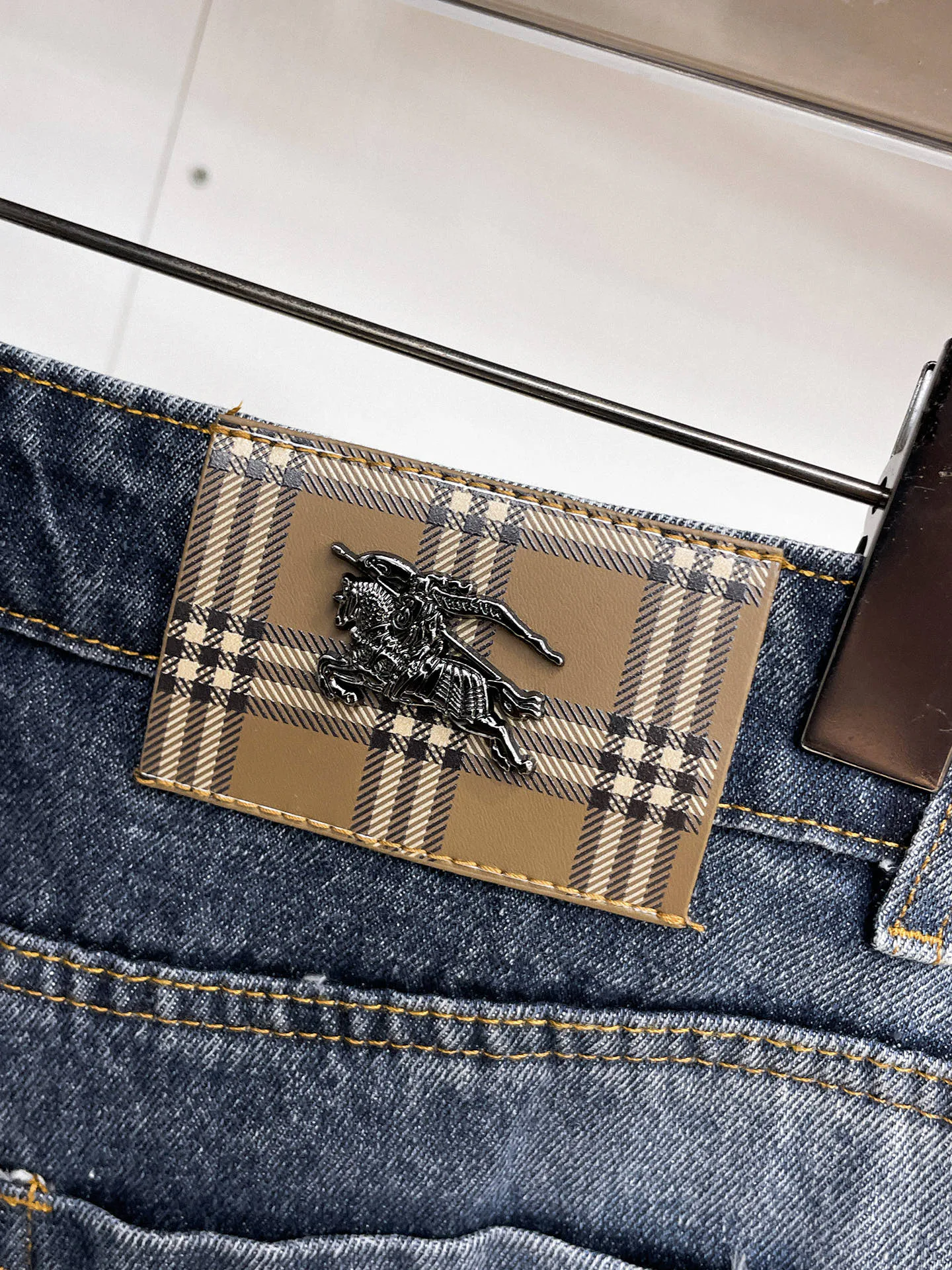Джинсы Мужские Burberry 18345668