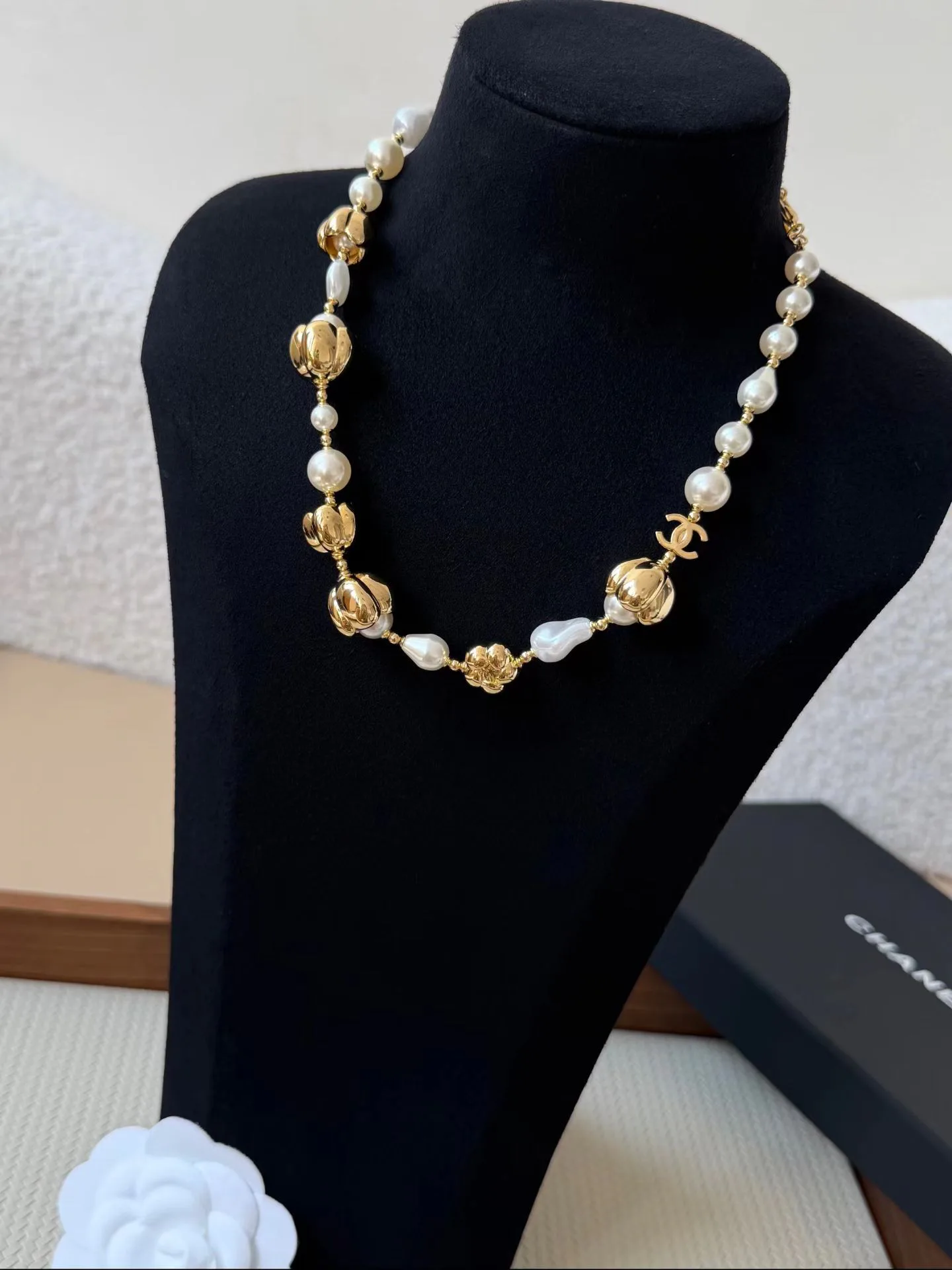 Бижутерия Chanel 18301334