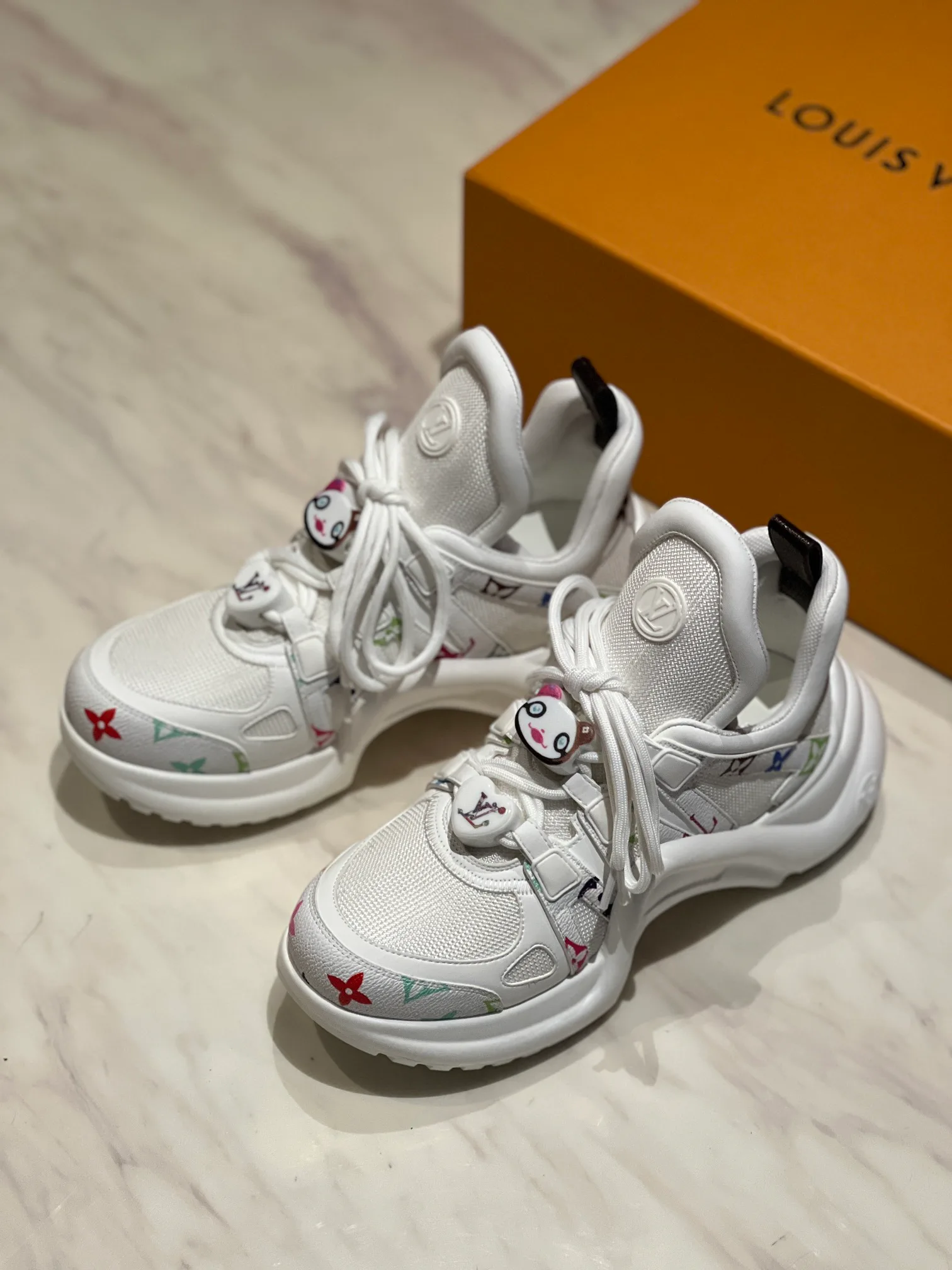 Кроссовки Женские Louis Vuitton 371375