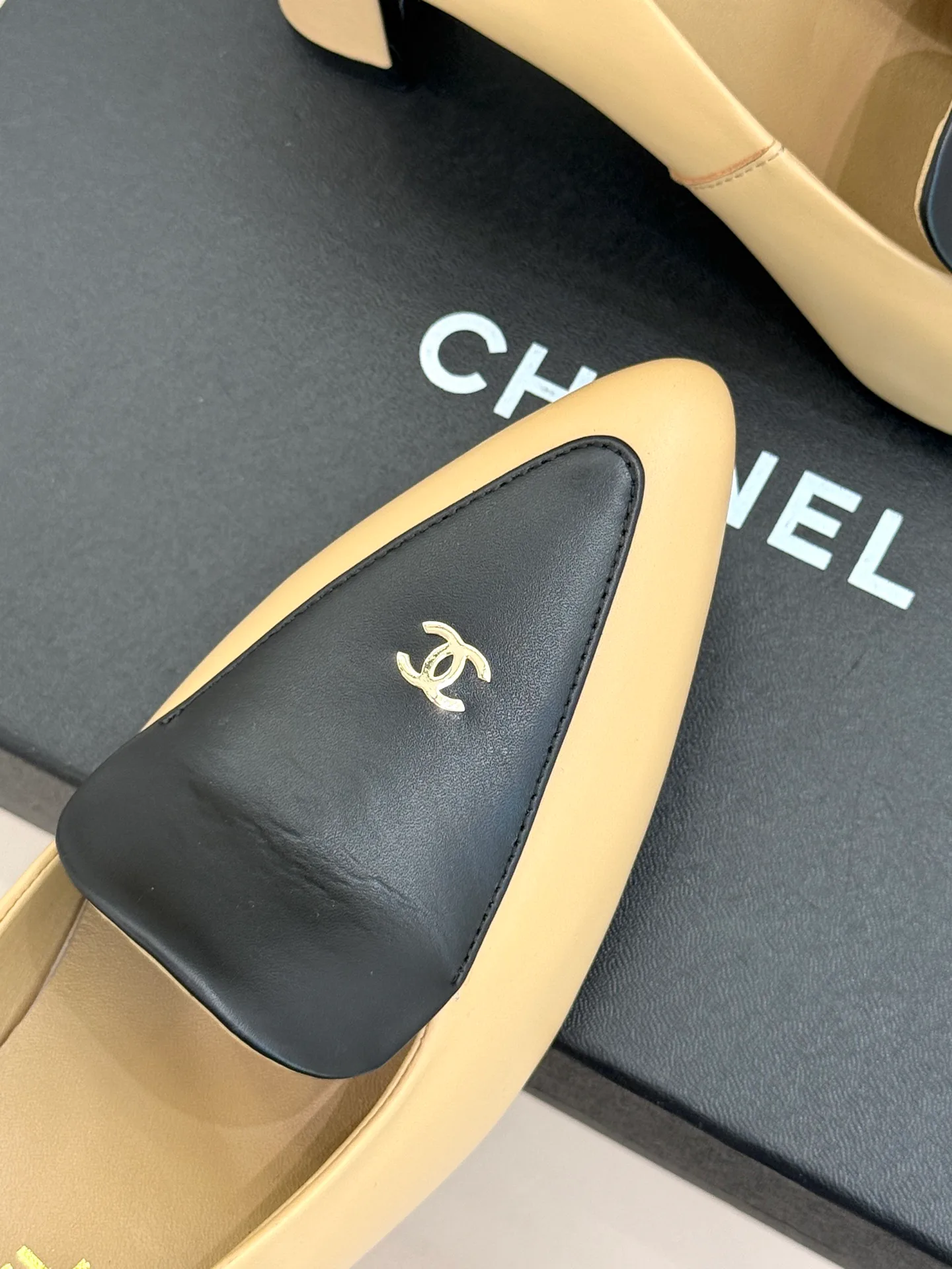 Туфли Женские Chanel 18154804