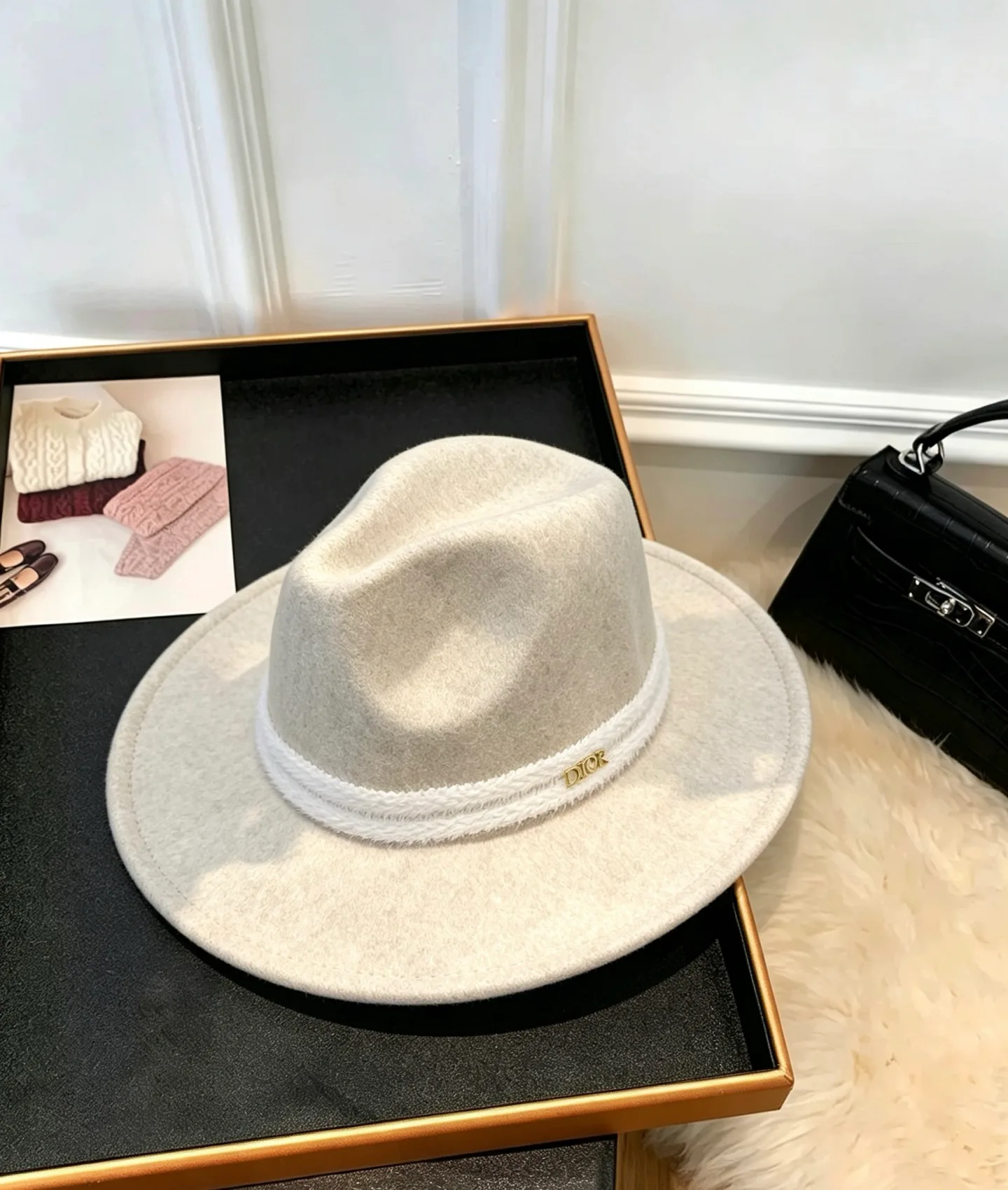 Головные Уборы Christian Dior 18093236
