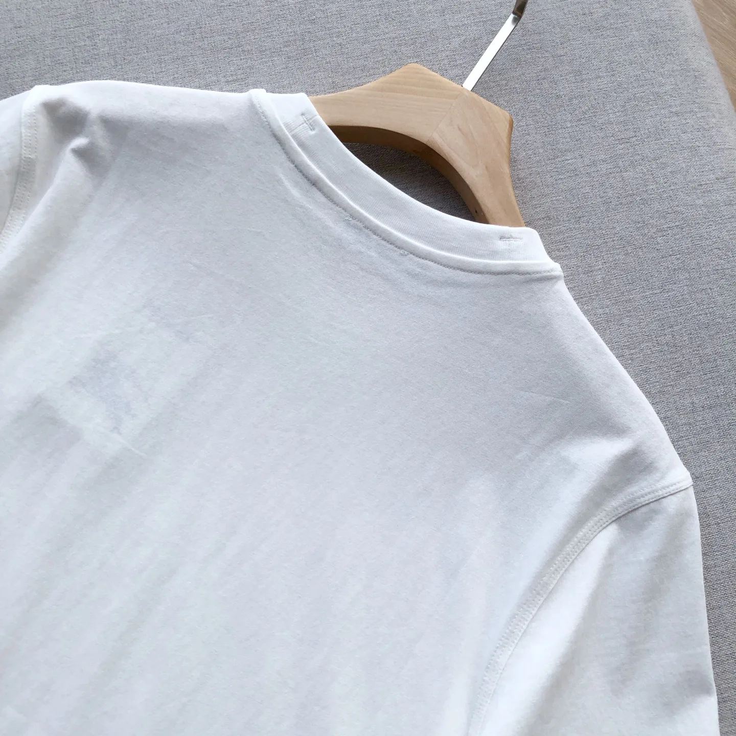 Футболки Женские Burberry 24813