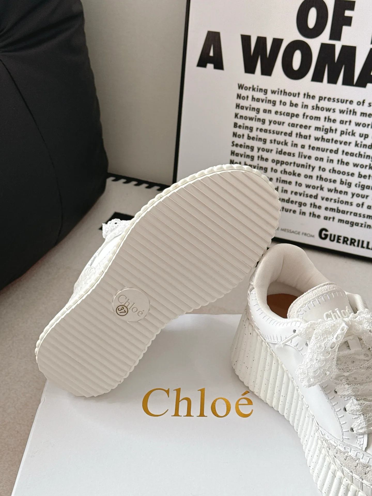 Кроссовки Женские Chloe 19090685