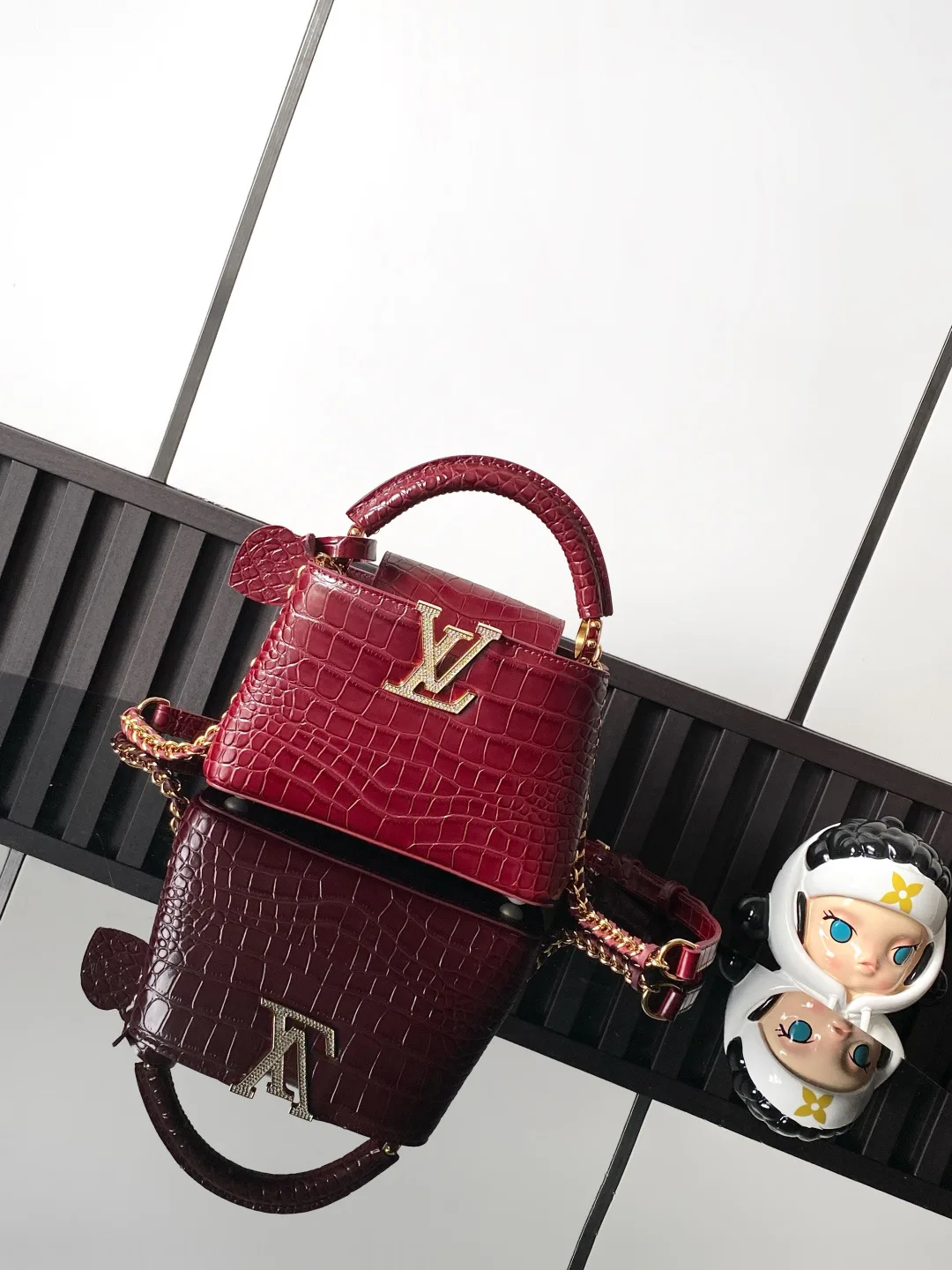 Классические Сумки Женские Louis Vuitton 18019353
