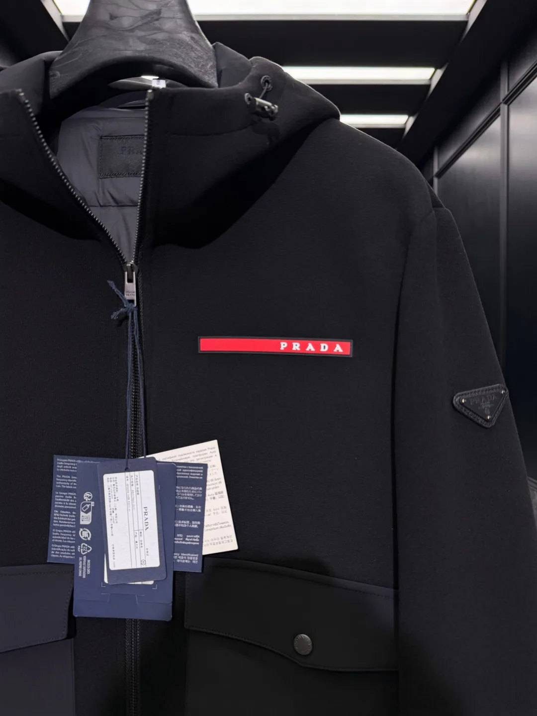 Куртки И Пуховики Мужские Prada 18237543