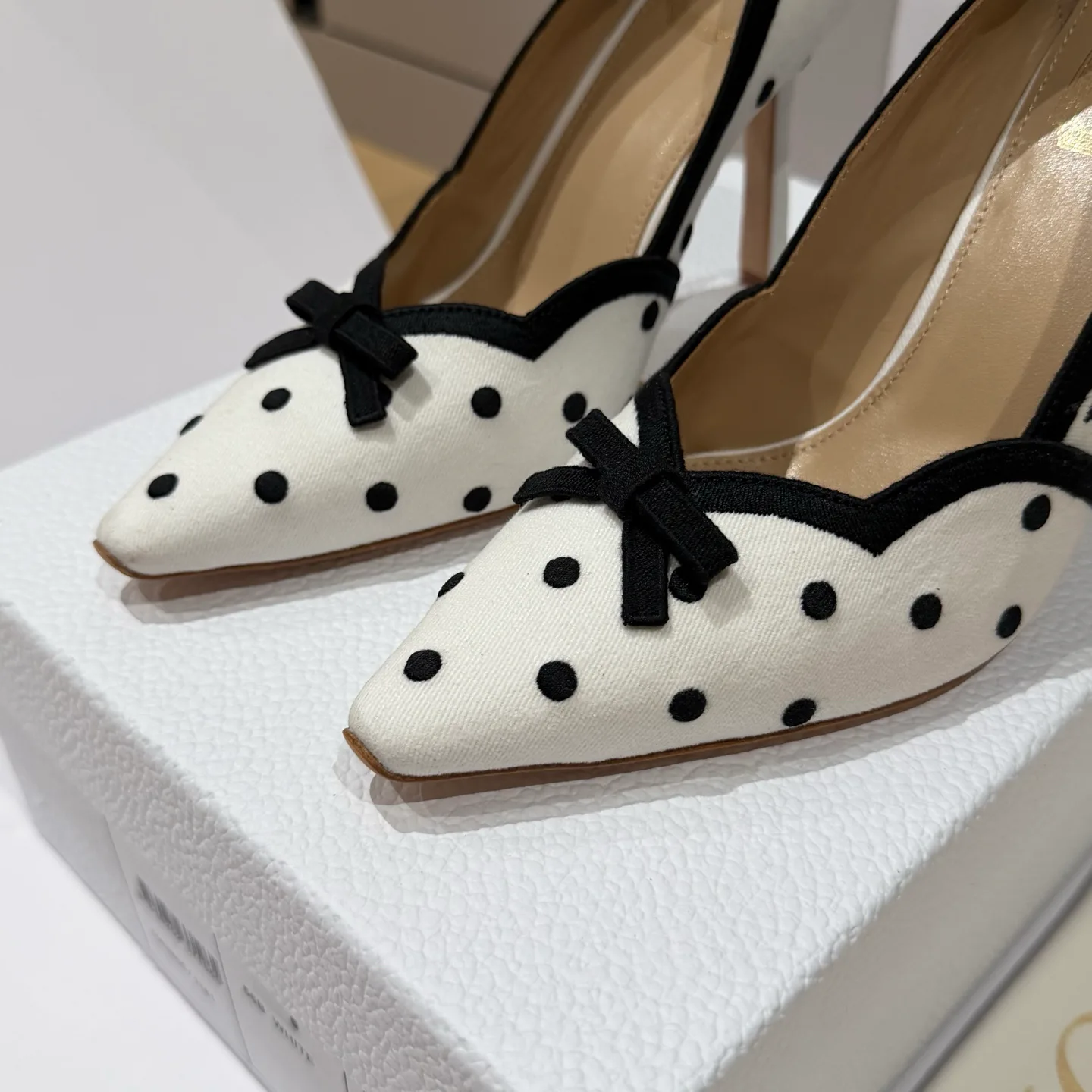 Туфли Женские Christian Dior 18121684