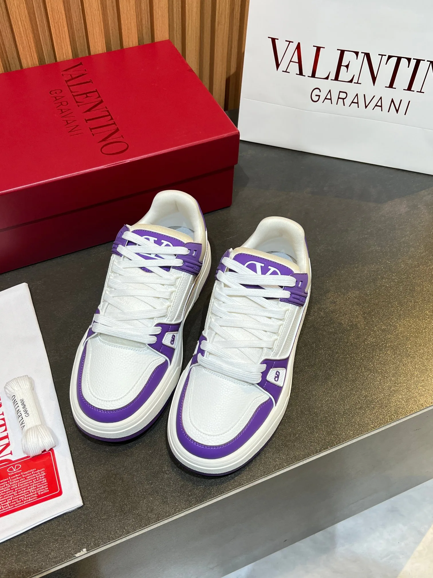 Кроссовки Женские Valentino 11575969