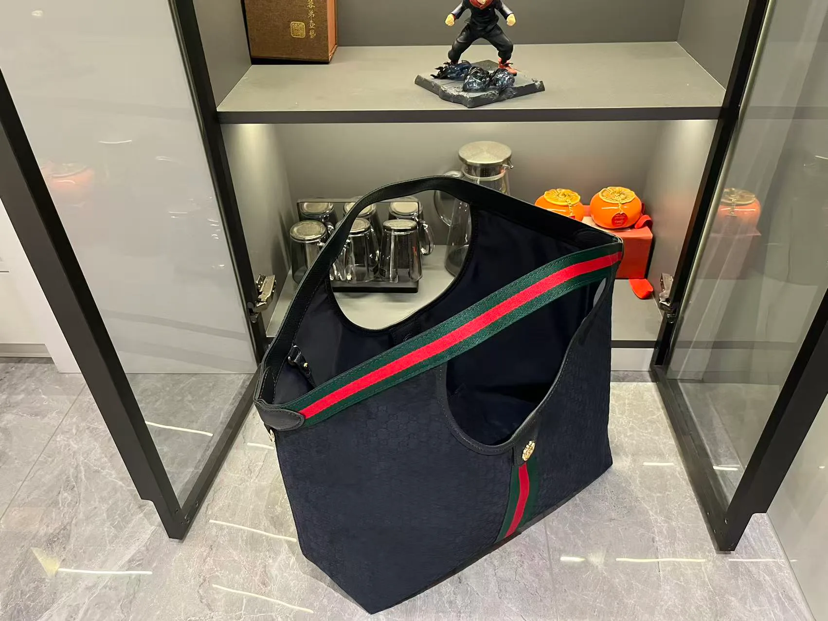 Классические Сумки Женские Gucci 501040