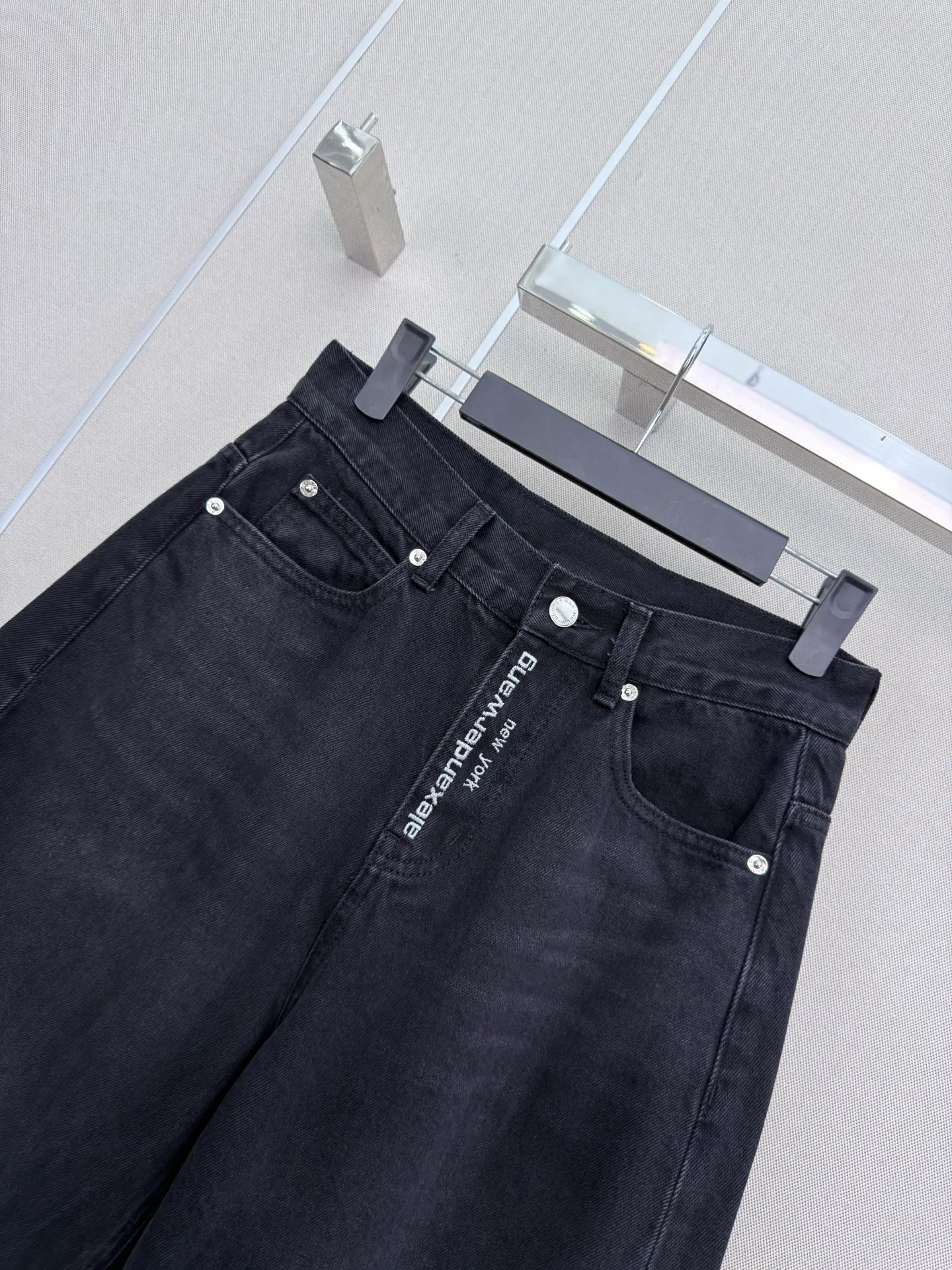 Джинсы Женские Alexander Wang 19589797