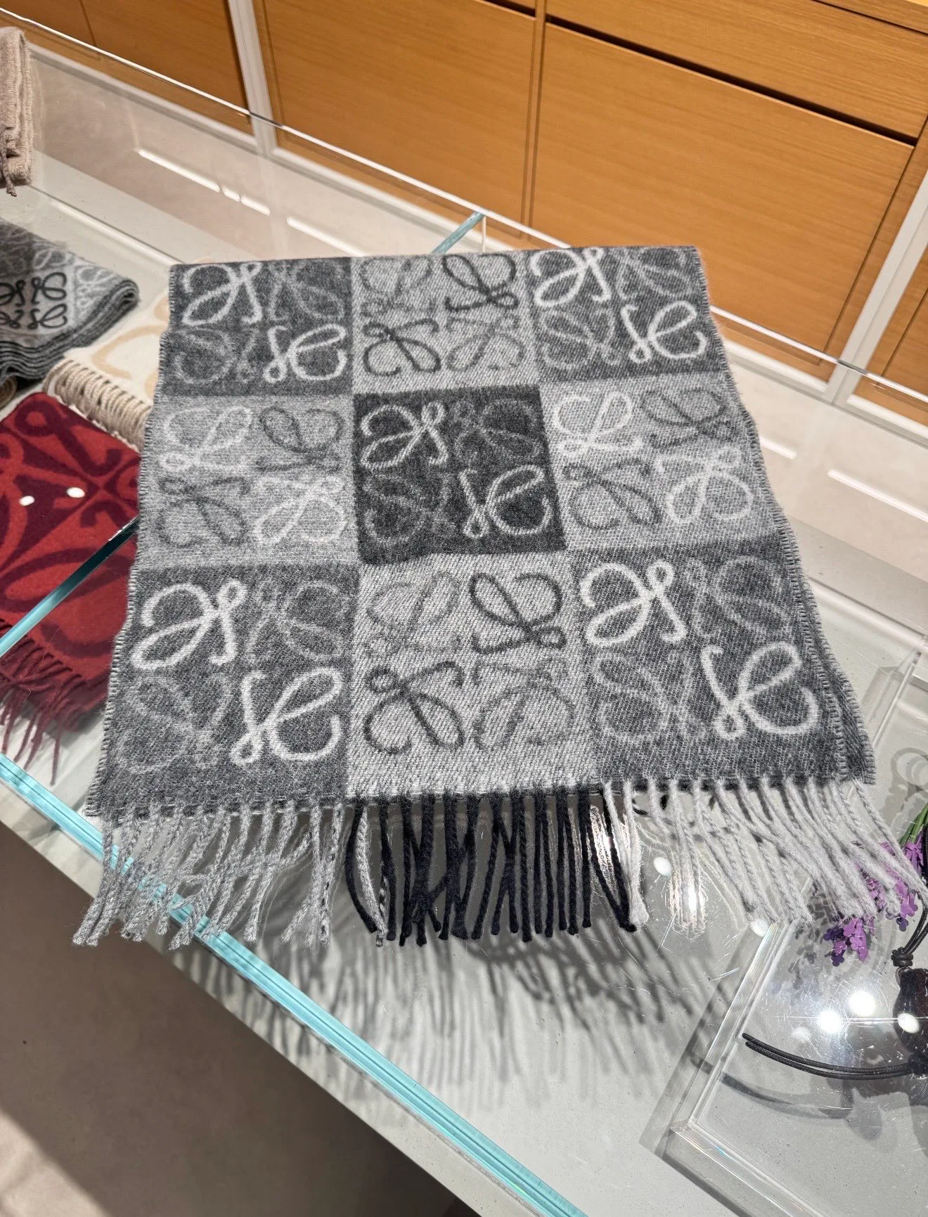 Шарфы Loewe 18574560