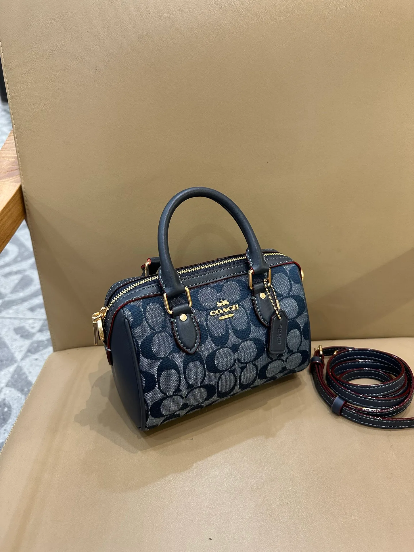 Классические Сумки Женские Coach 11552255