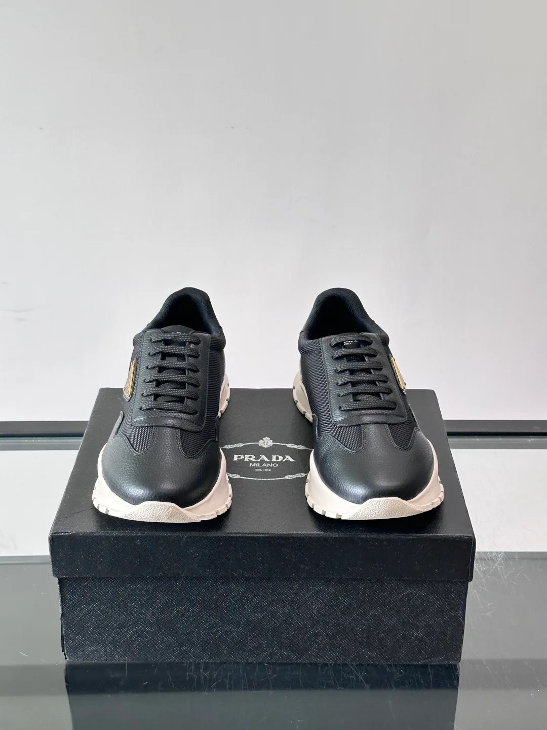 Кроссовки Мужские Prada 17982157