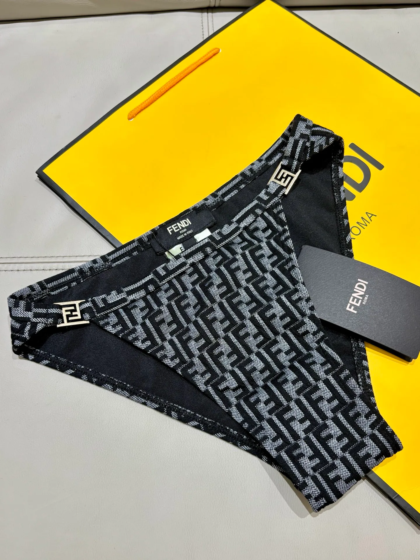 Купальники Женские Fendi 10236090