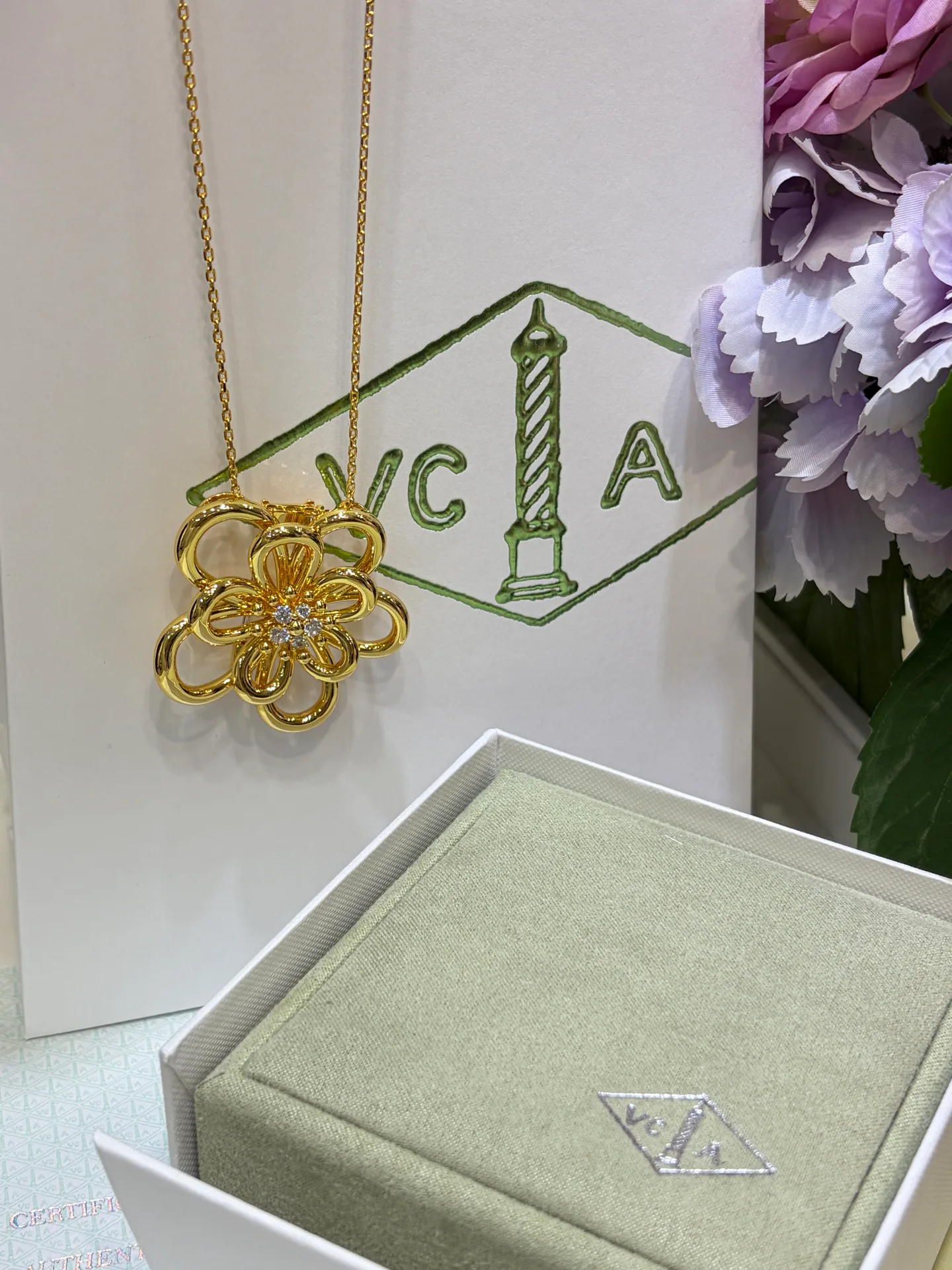 Бижутерия Van Cleef & Arpels 6139712