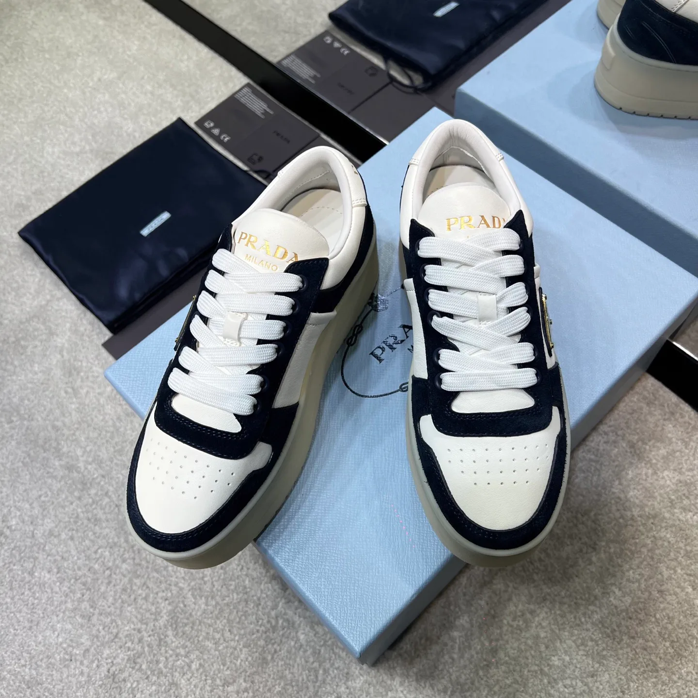 Кроссовки Женские Prada 5027935