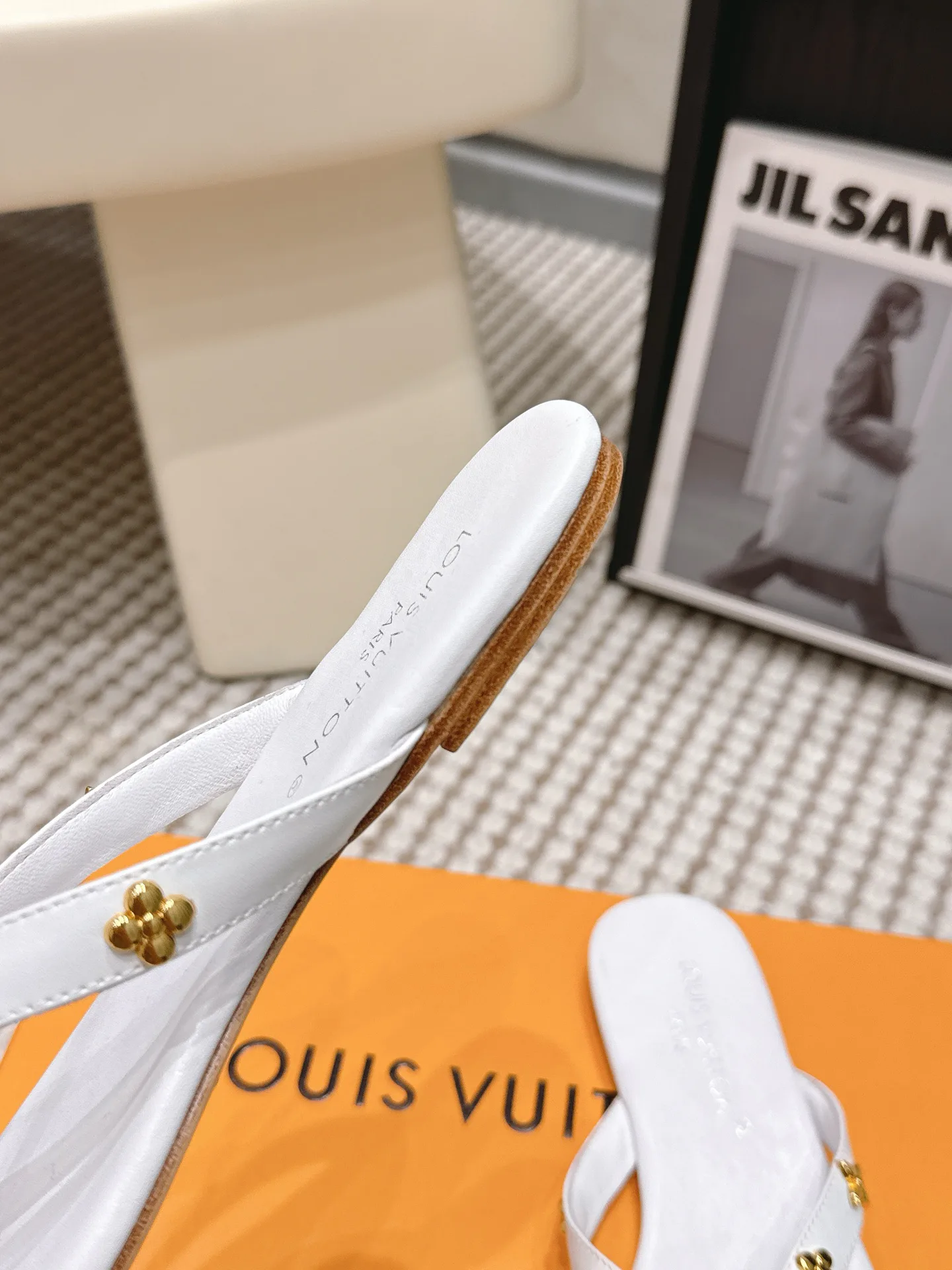 Шлепанцы Женские Louis Vuitton 14555372
