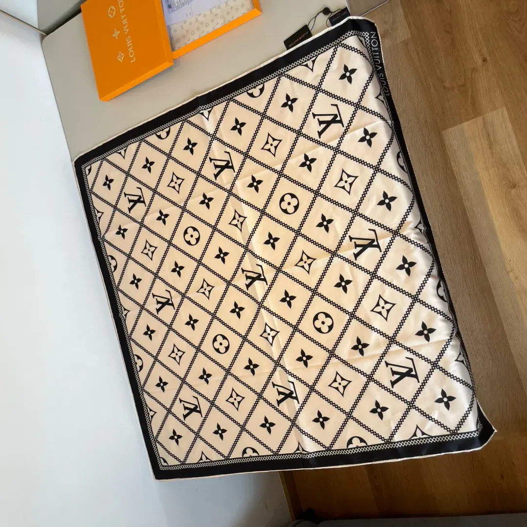 Платки Louis Vuitton 1780956