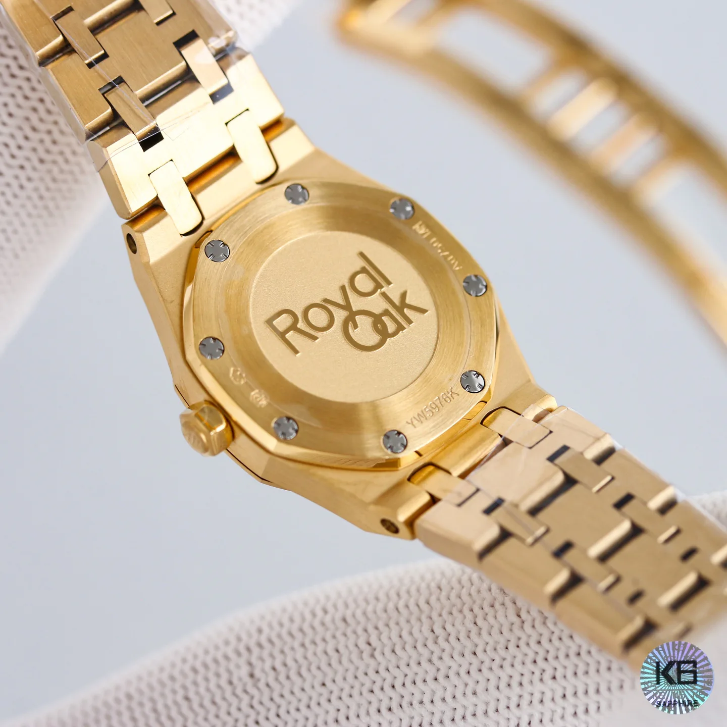 Часы Женские Audemars Piguet 18405871