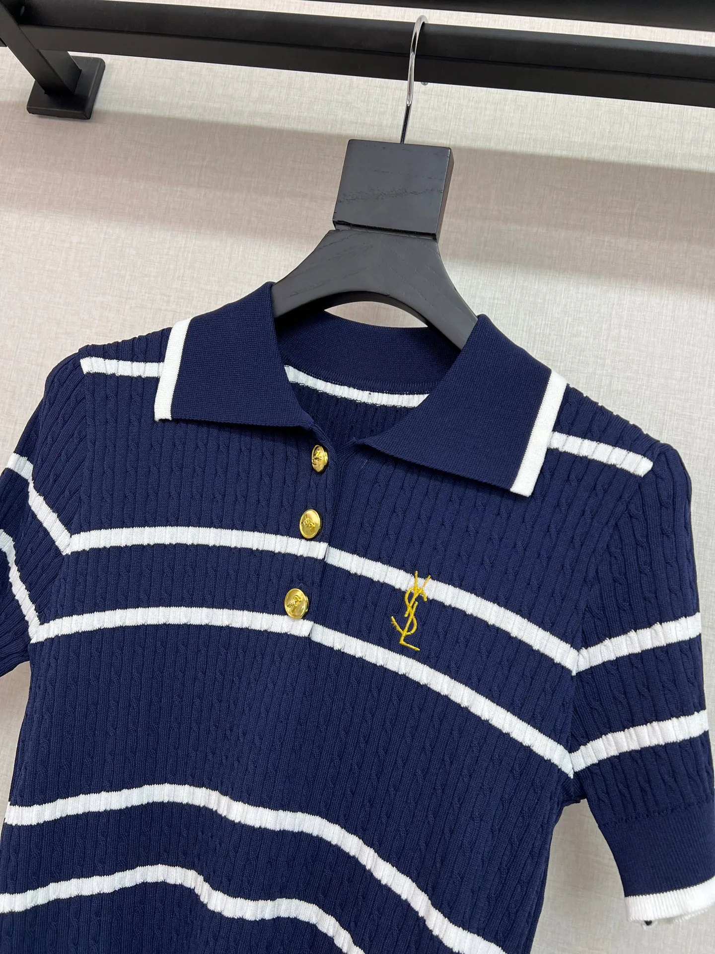 Топы Женские Saint Laurent 13410371