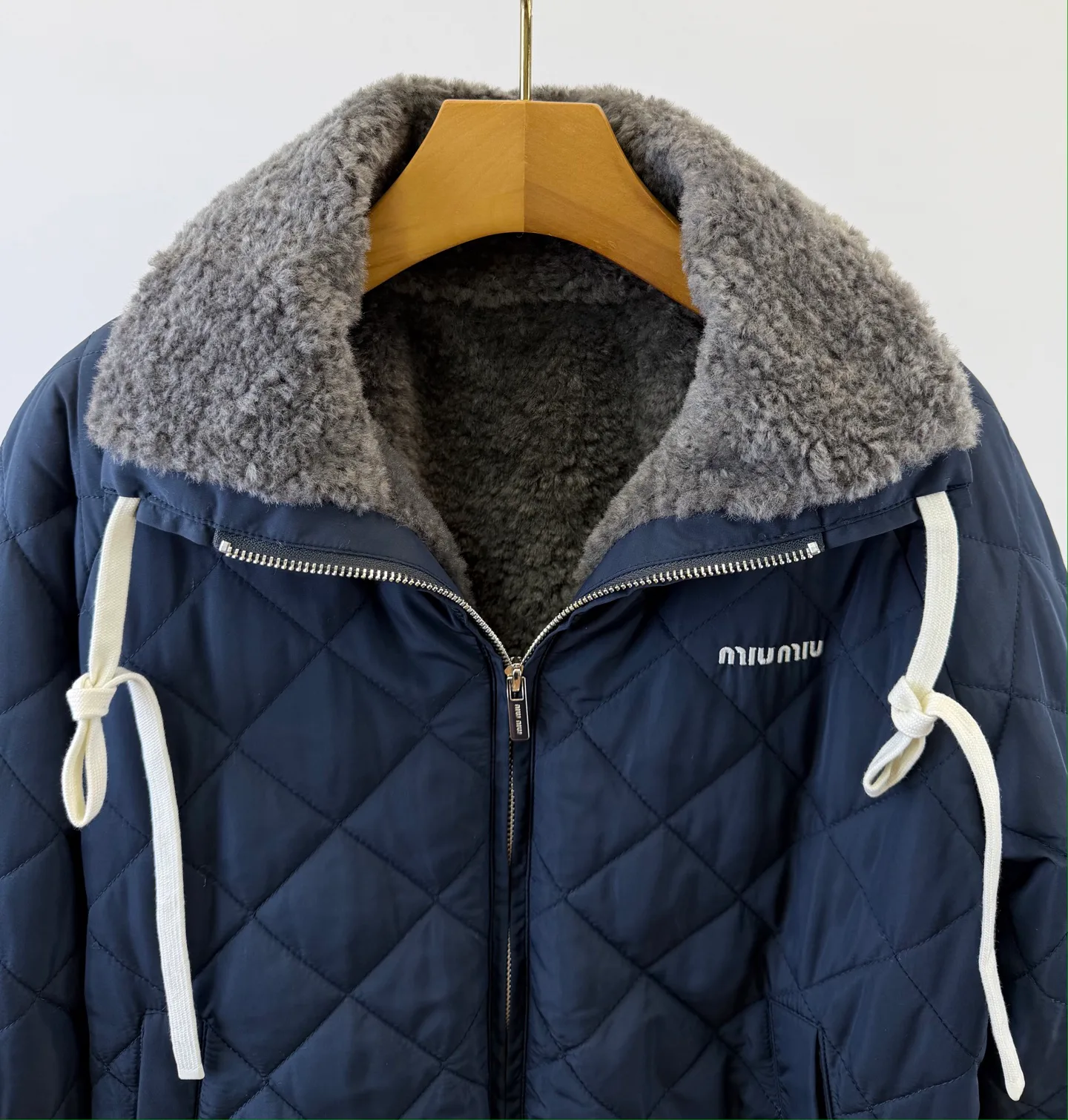 Куртки И Пуховики Женские Miu Miu 20092276